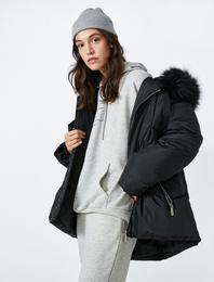 Kürklü Kapüşonlu Fermuarlı Cepli Şişme Mont