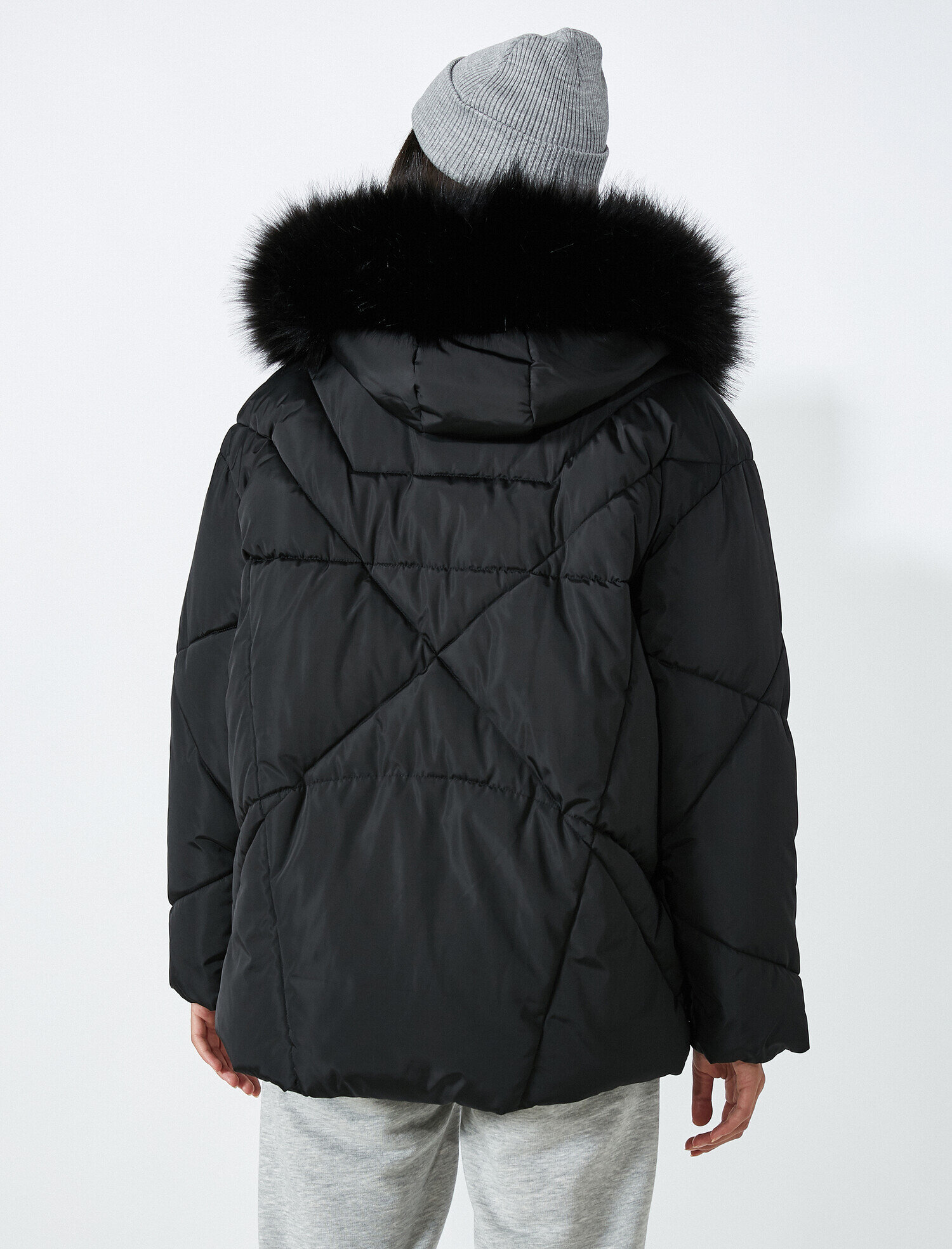   Kürklü Kapüşonlu Fermuarlı Cepli Şişme Mont