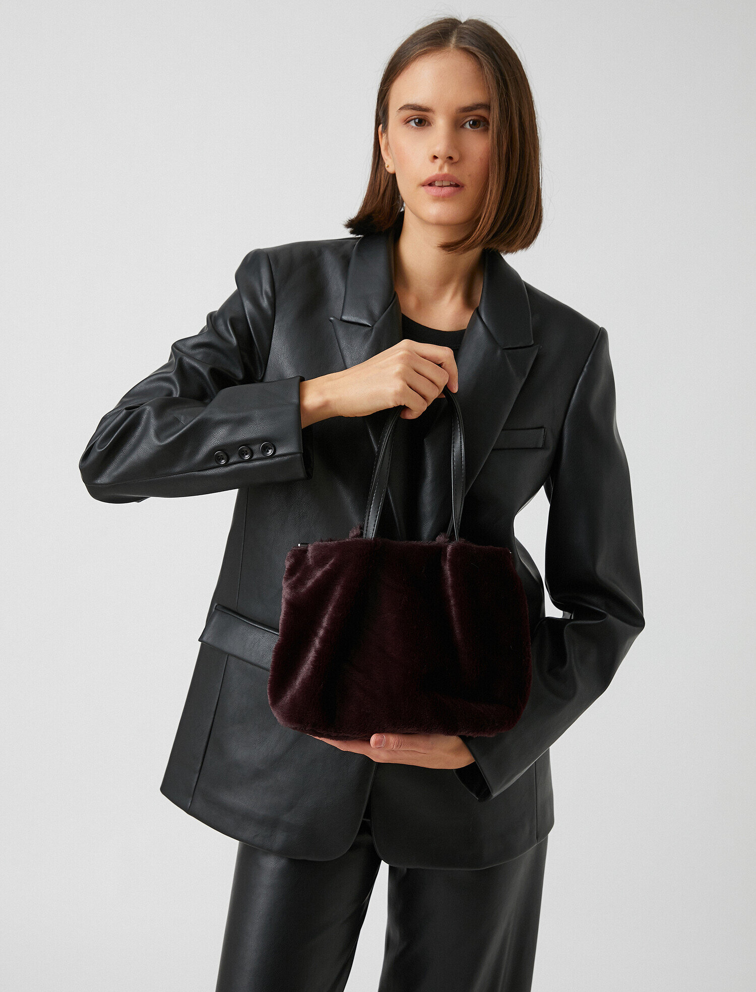 Kadın Pelüş El Çantası