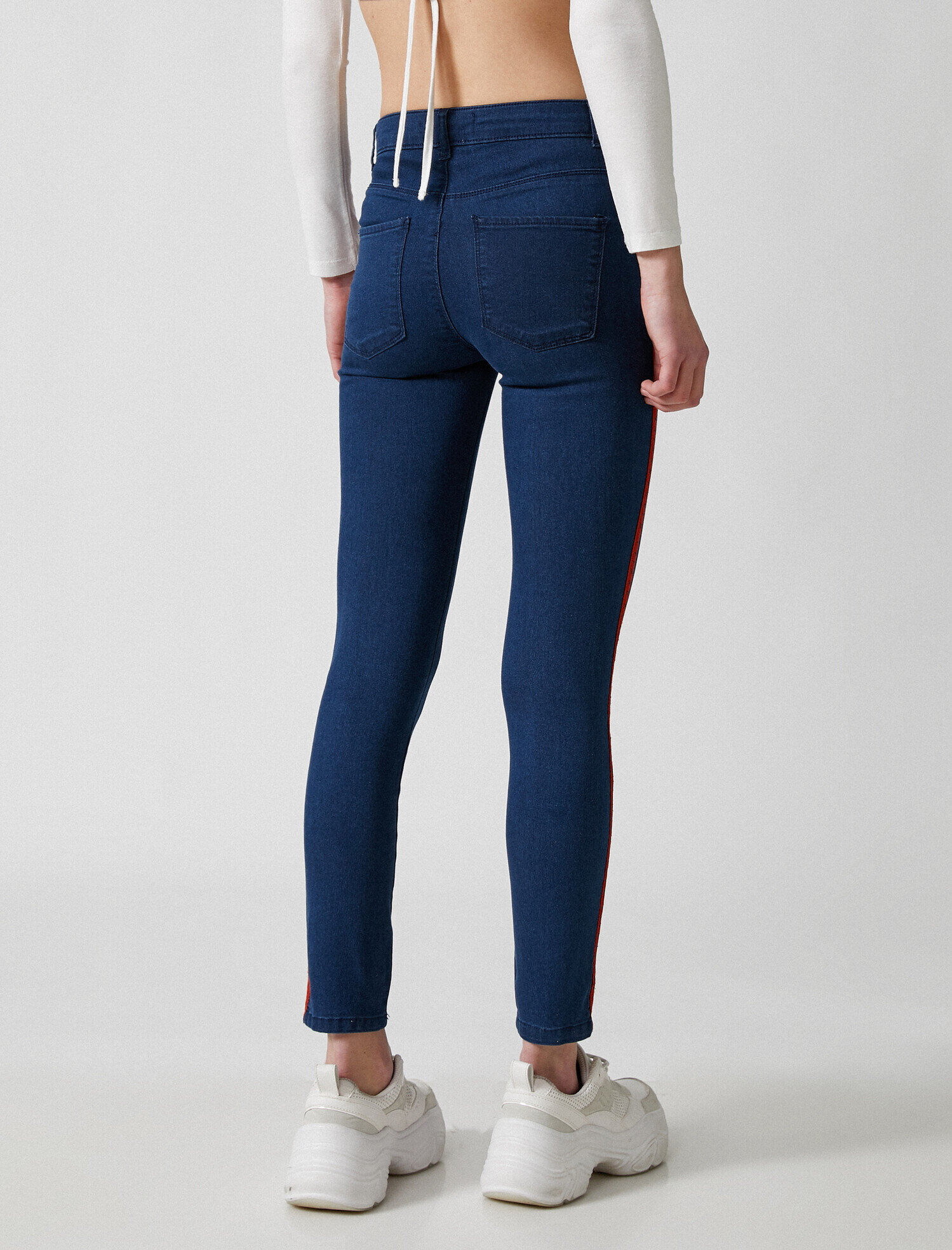   Şerit Detaylı Yazılı Baskılı Kot Pantolon