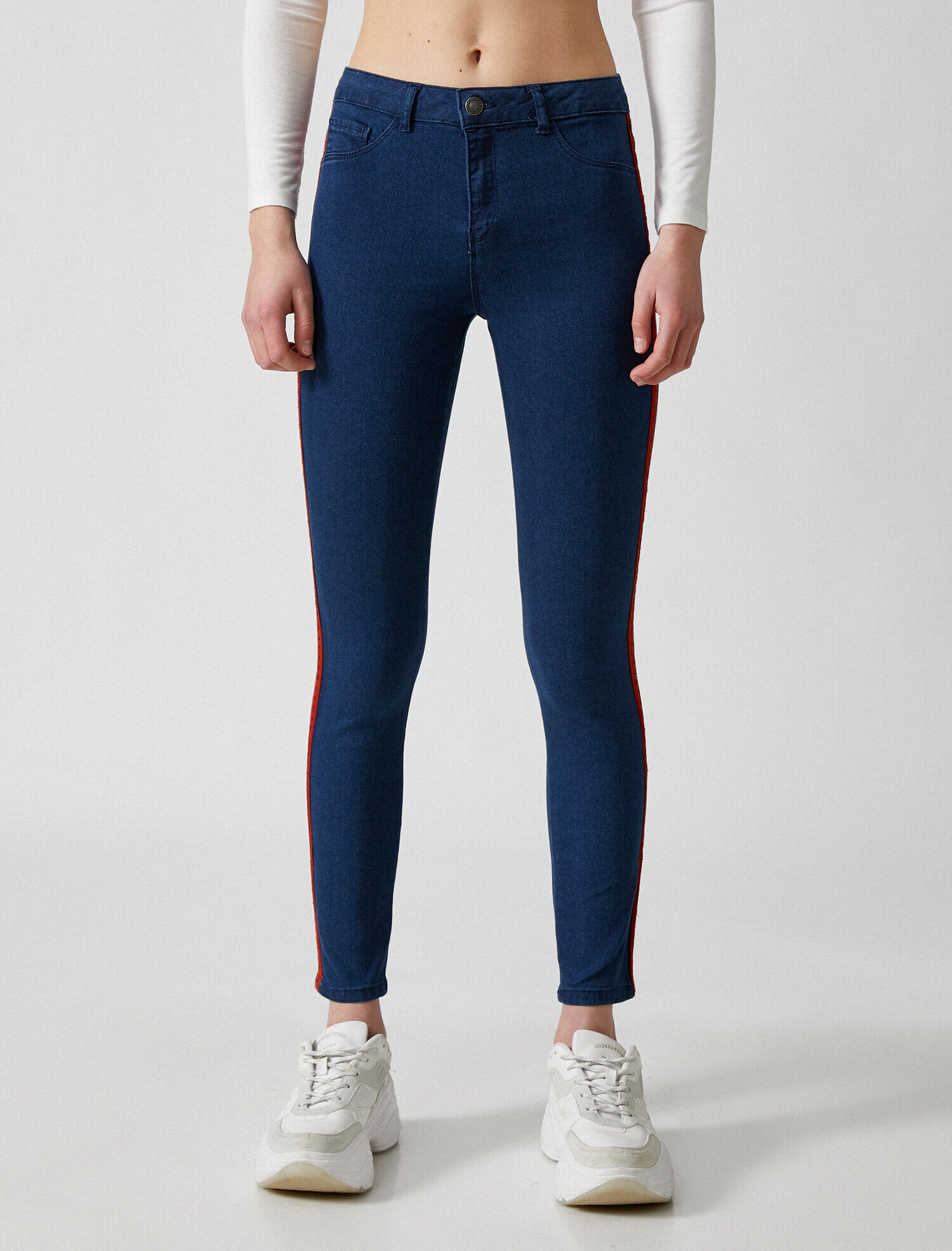   Şerit Detaylı Yazılı Baskılı Kot Pantolon