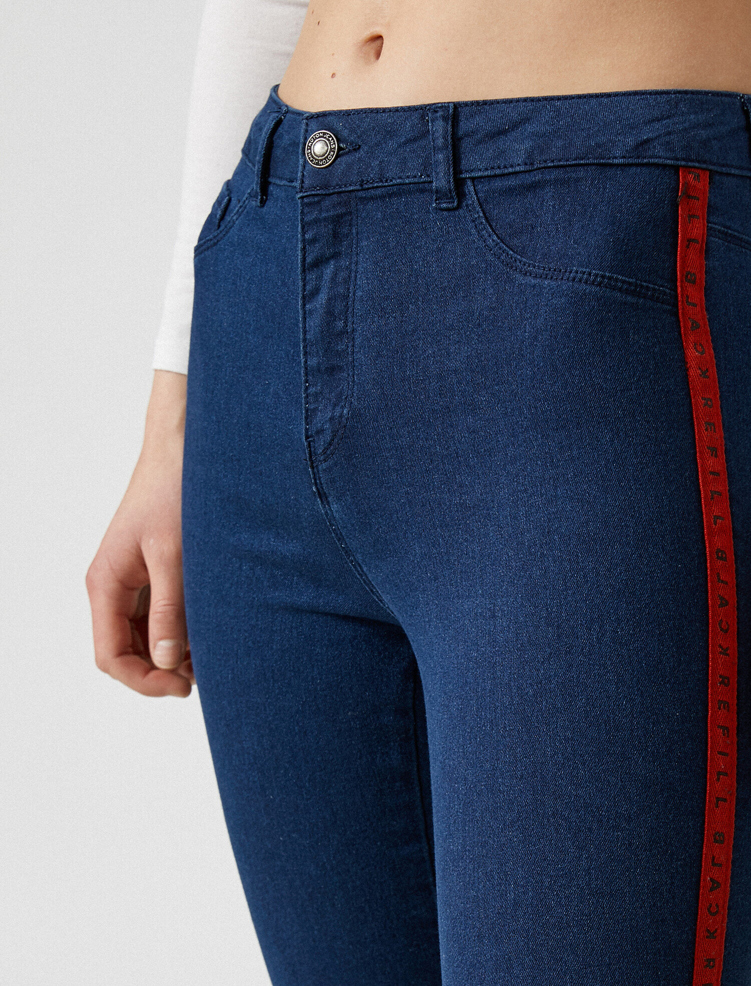   Şerit Detaylı Yazılı Baskılı Kot Pantolon