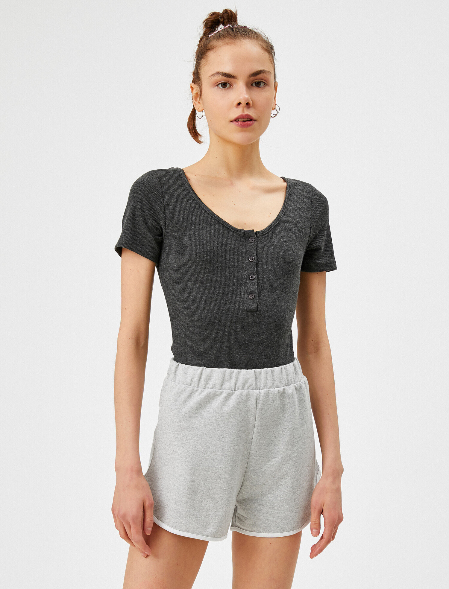   Kısa Kollu Body Ribanalı