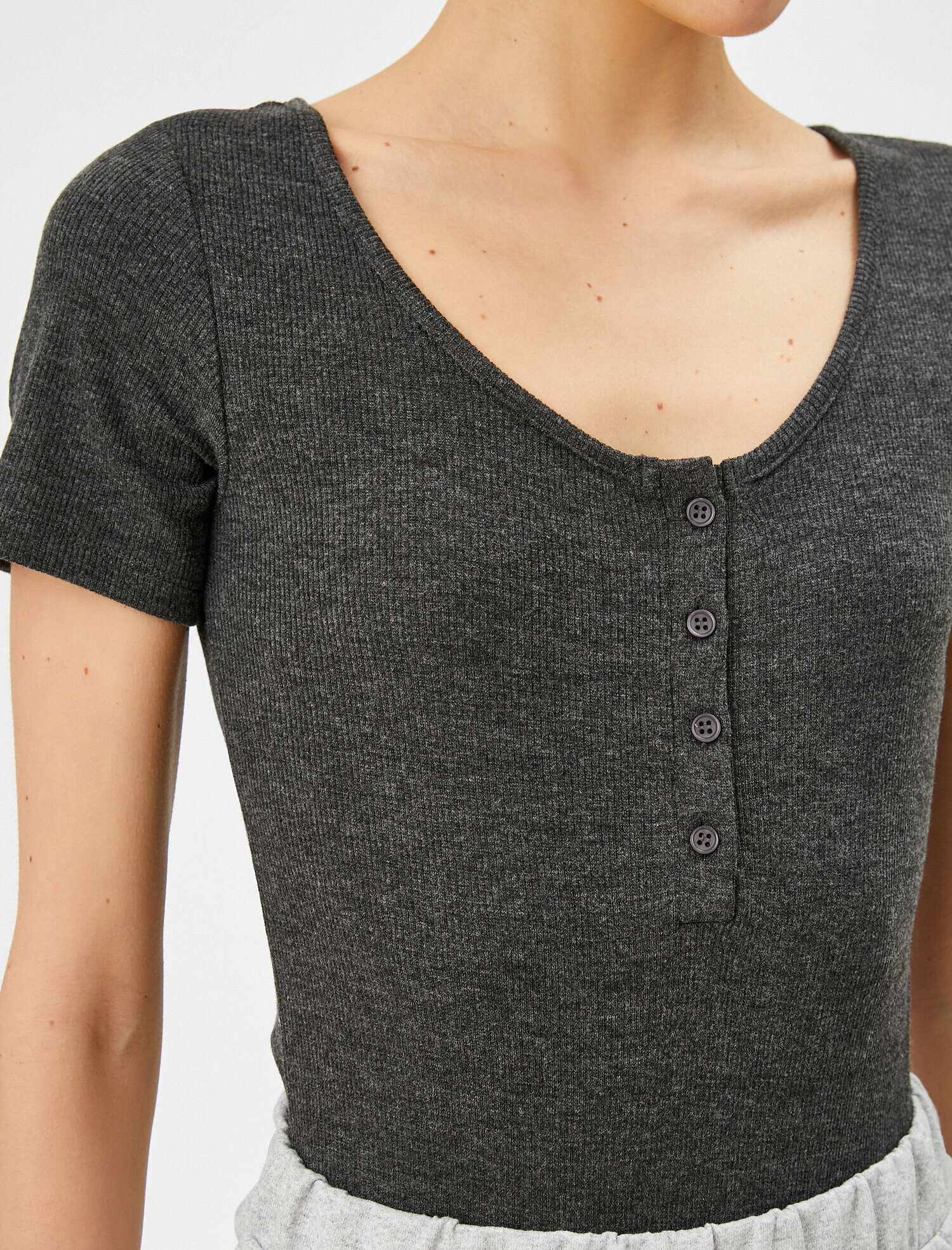   Kısa Kollu Body Ribanalı