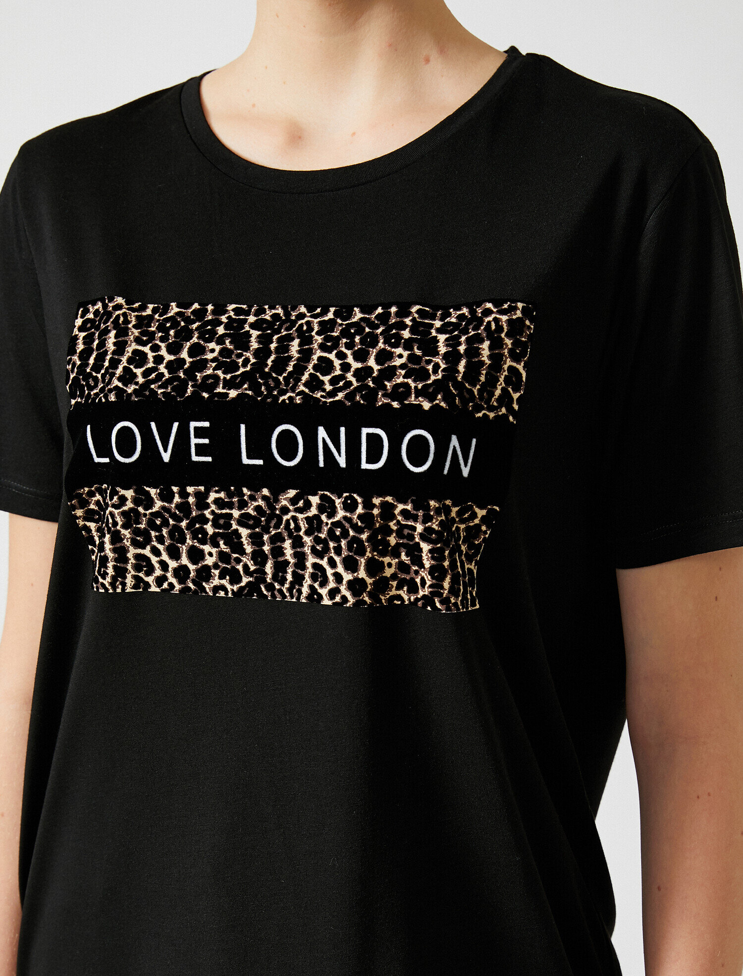   Baskılı Tişört Leopar Desenli Yazılı