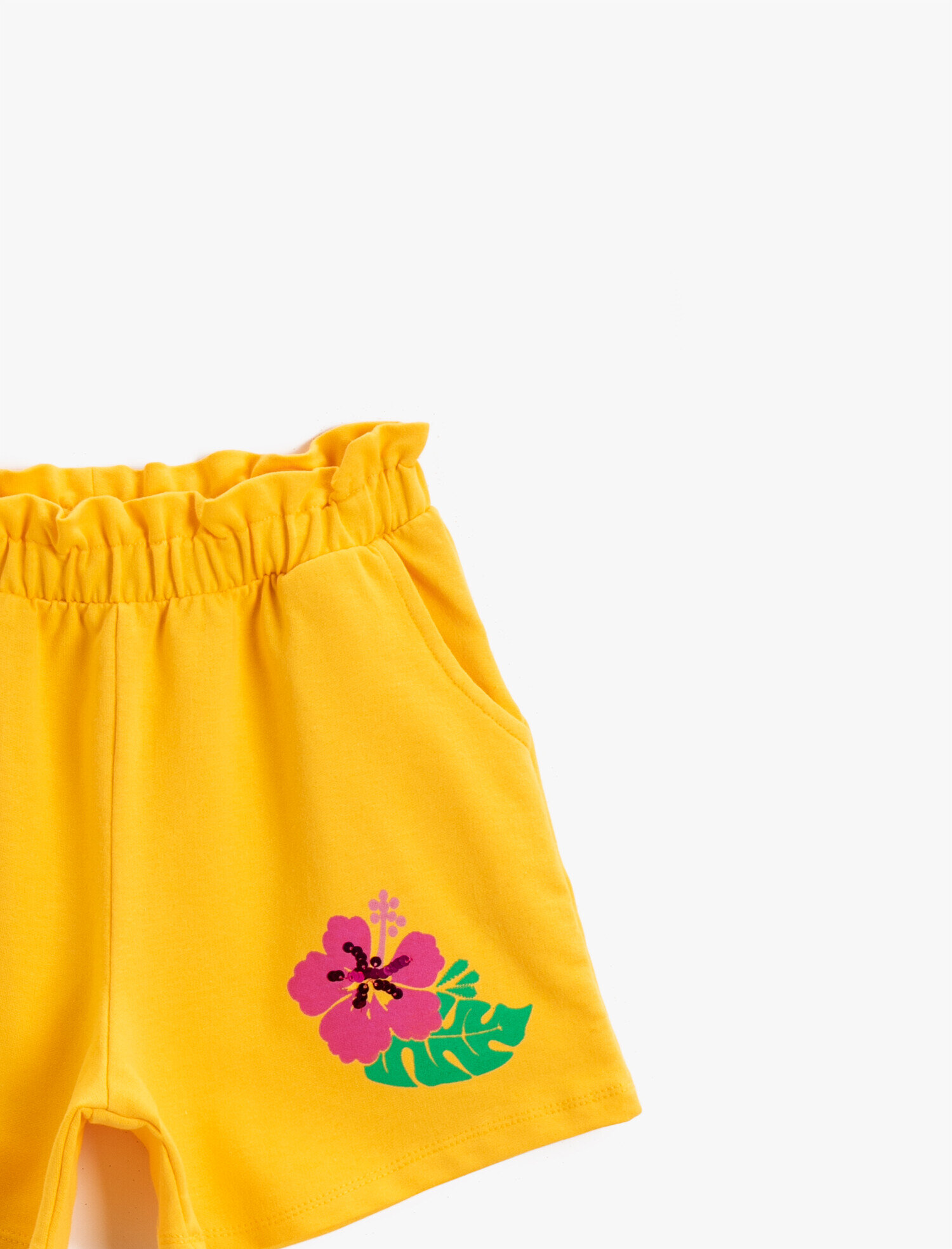  Kız Çocuk Pullu Baskılı Şort