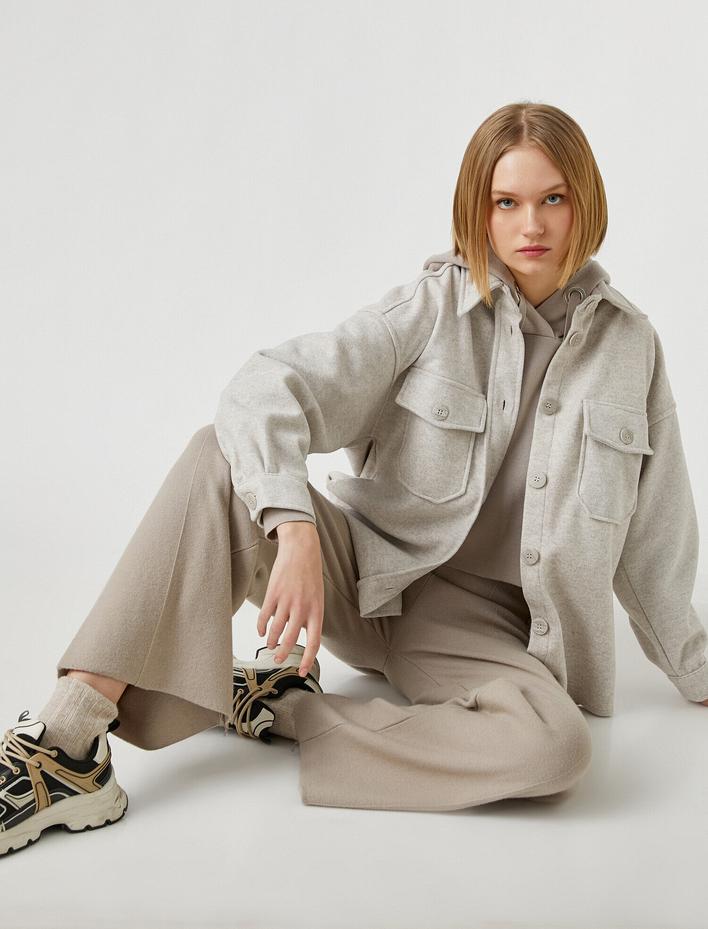  Cepli Düğmeli Mont