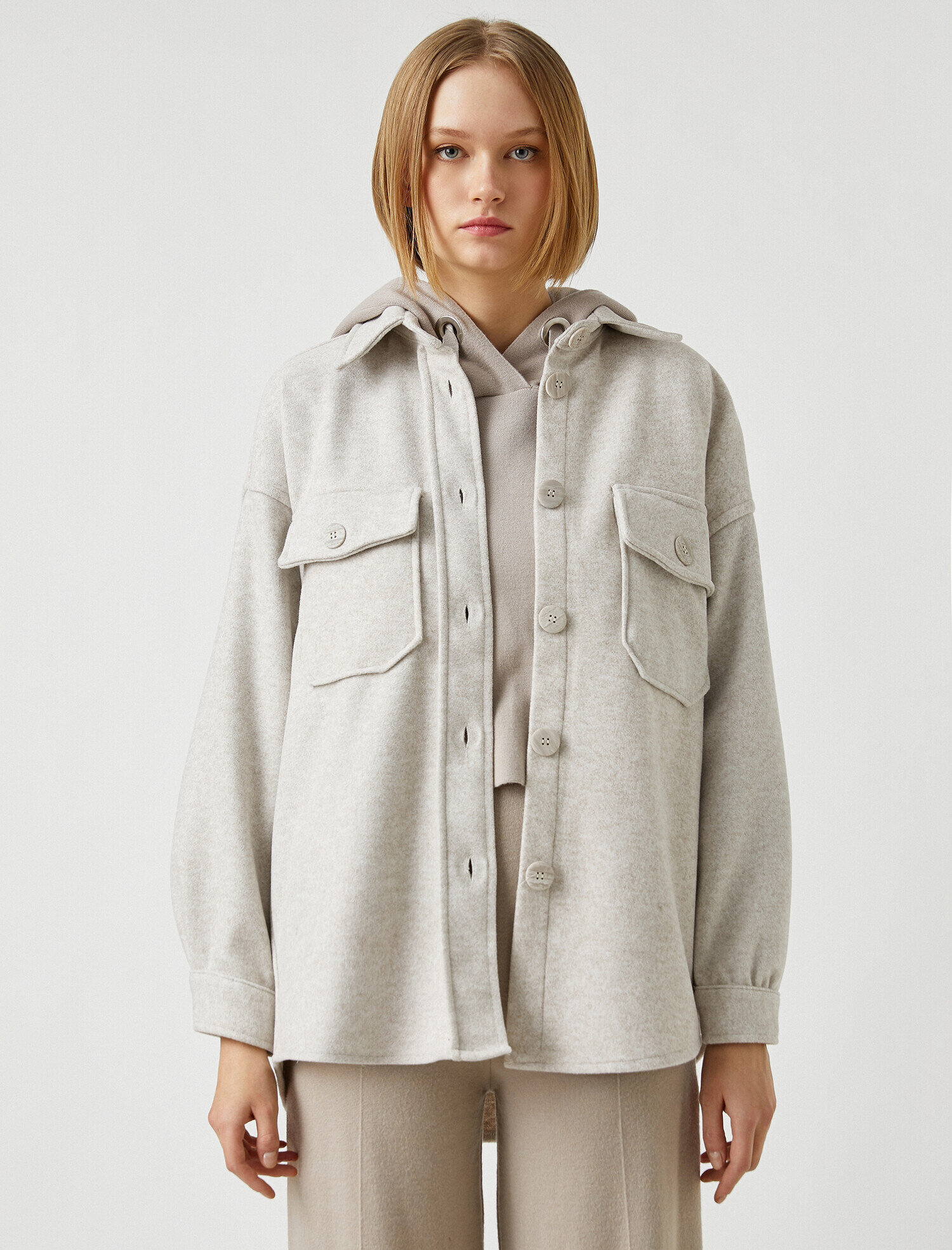   Cepli Düğmeli Mont