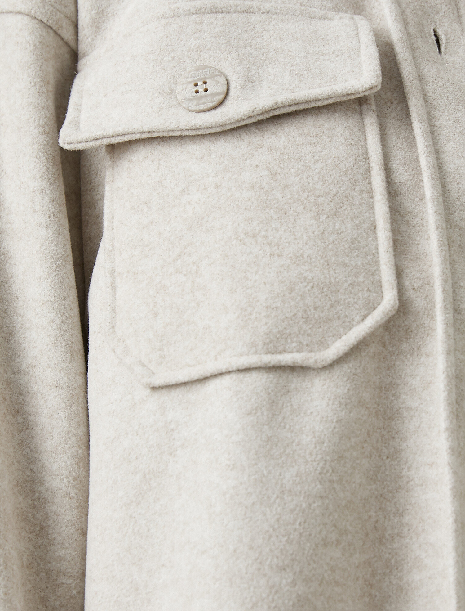   Cepli Düğmeli Mont