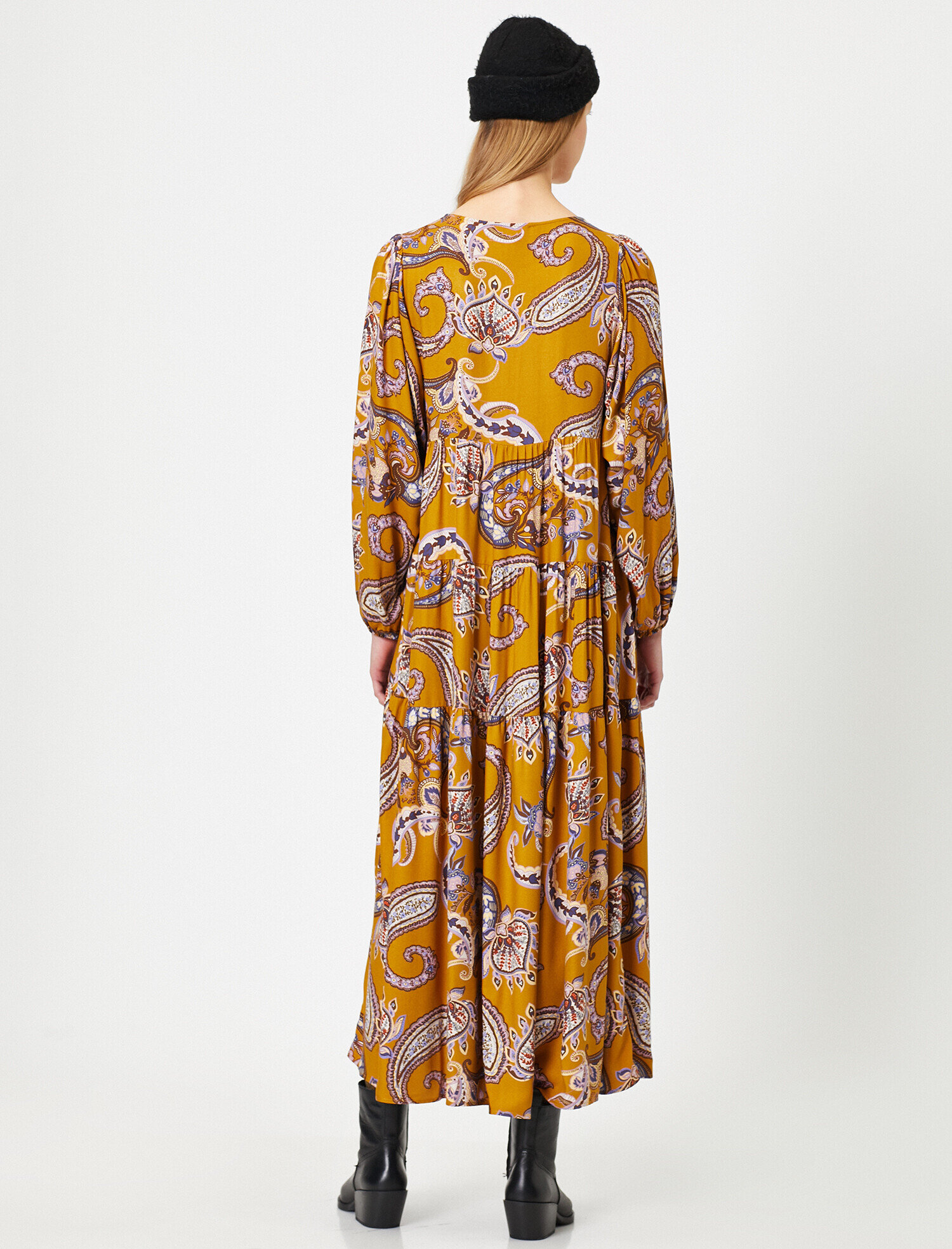   Desenli Kışlık Elbise