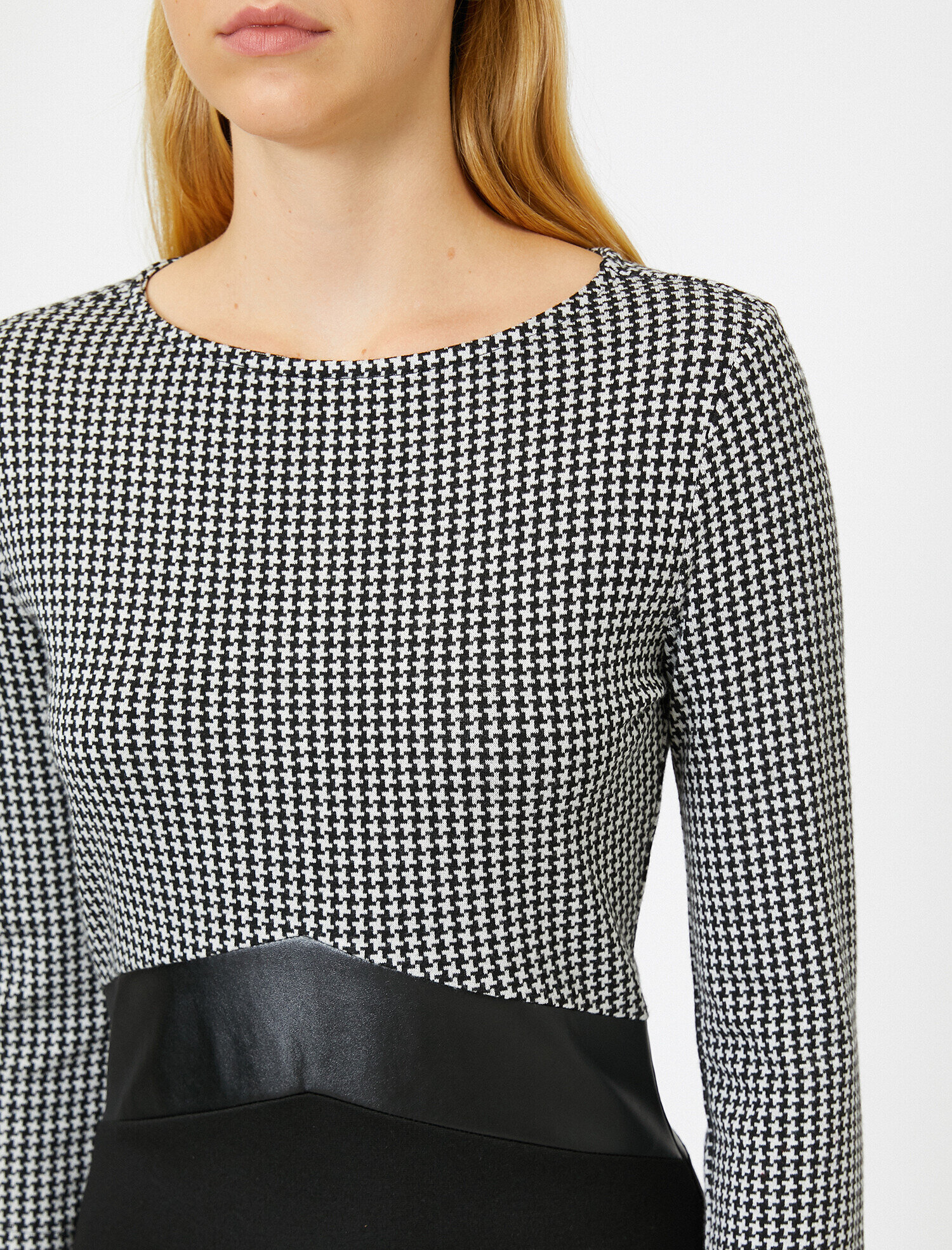 Deri Detaylı Elbise