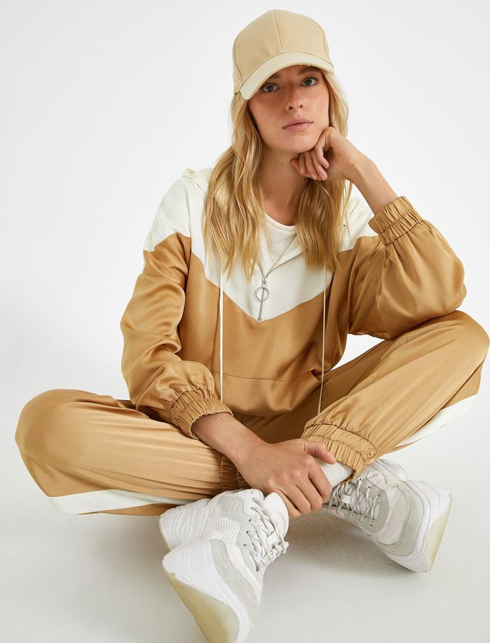  Yarım Fermuarlı Kanguru Bluz