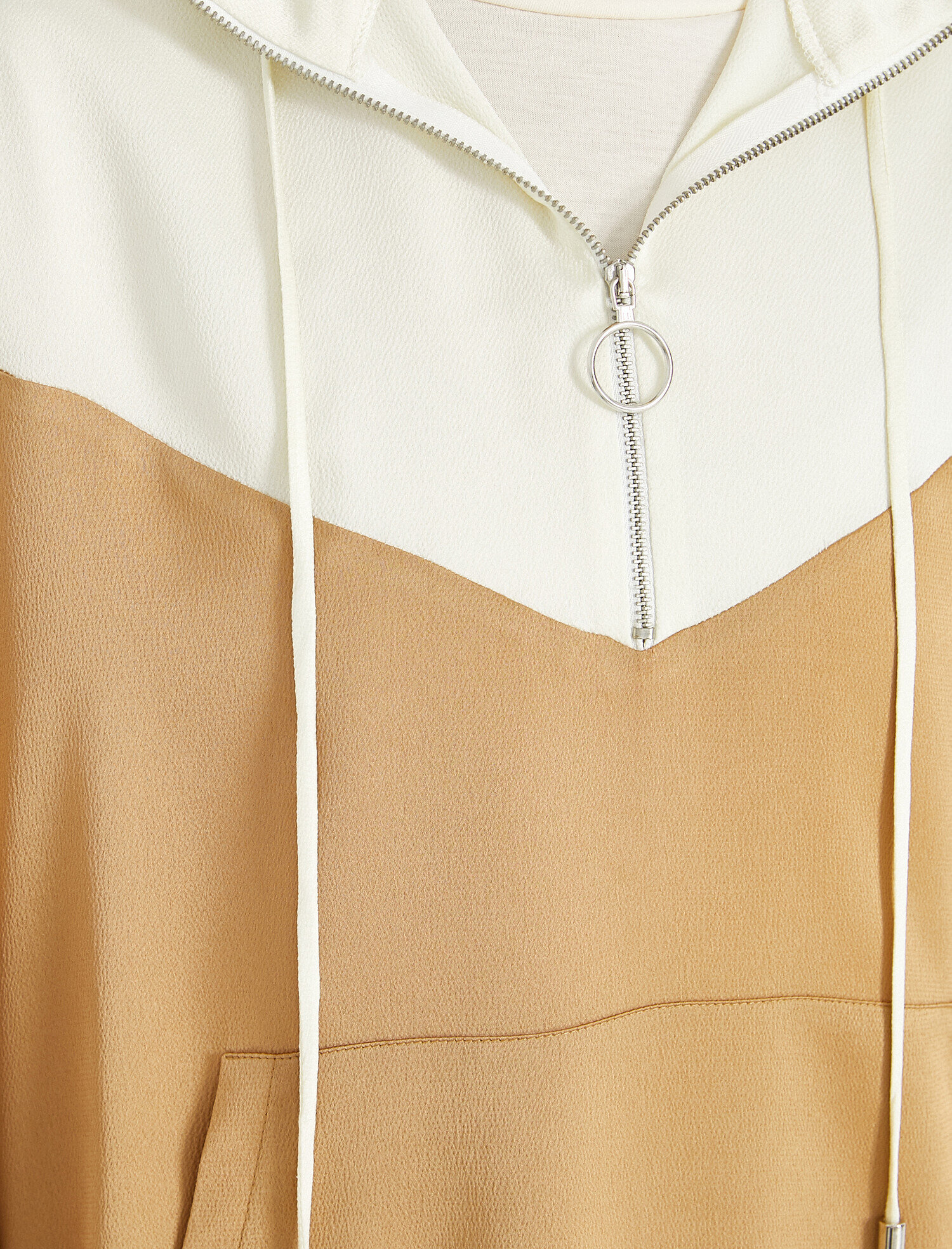   Yarım Fermuarlı Kanguru Bluz