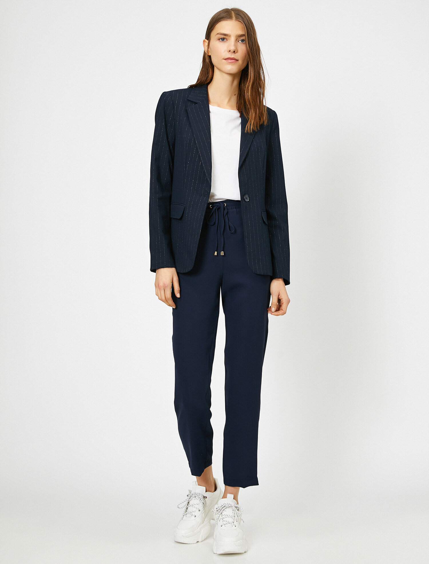   Beli Bağlama Detaylı Pantolon