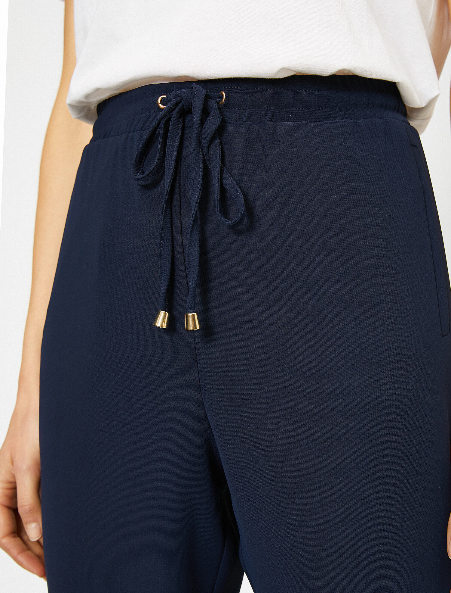   Beli Bağlama Detaylı Pantolon