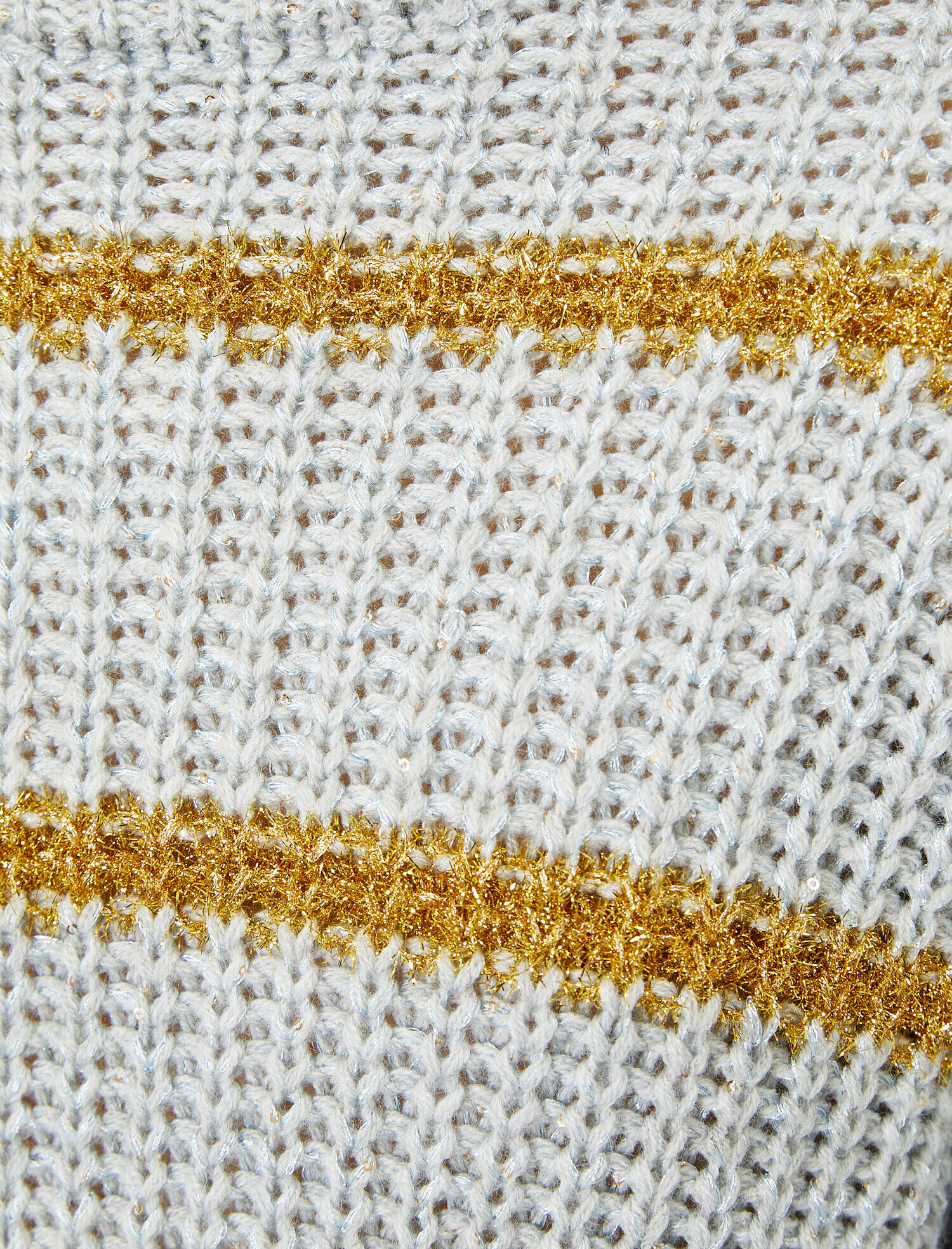   Sırt Detaylı Triko Kazak