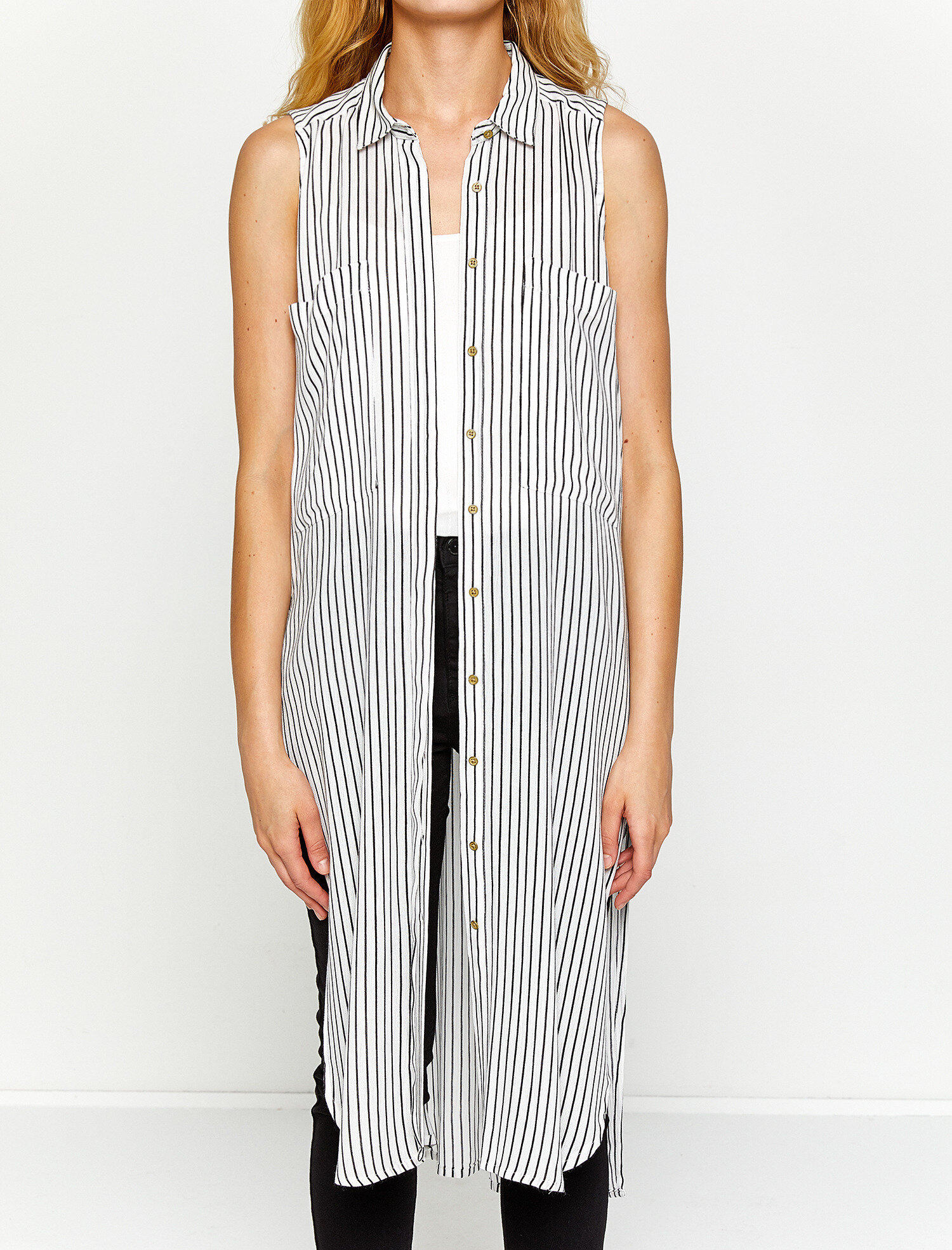   Yırtmaçlı Kolsuz Tunik Gömlek