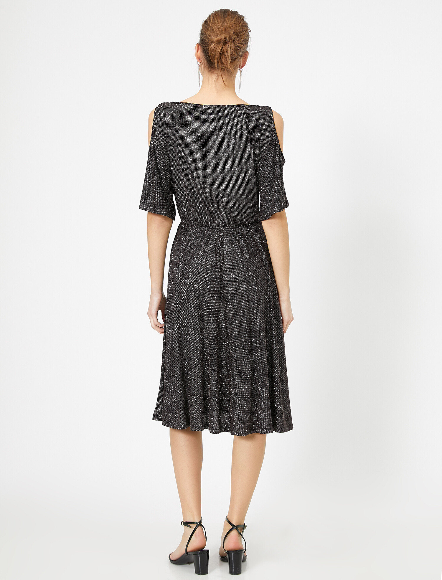   Omuz Detaylı Abiye Elbise