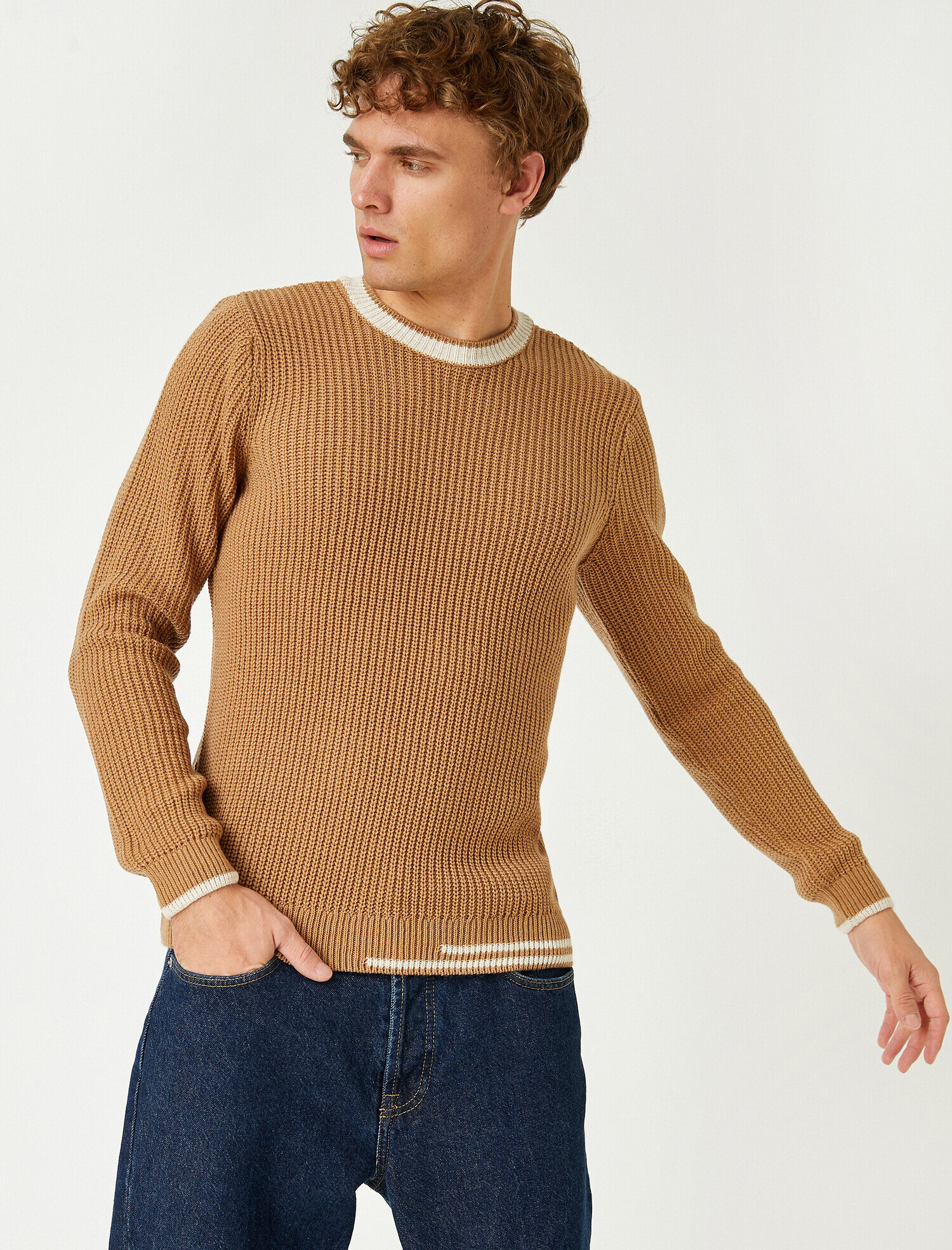   Basic Kazak Bisiklet Yaka