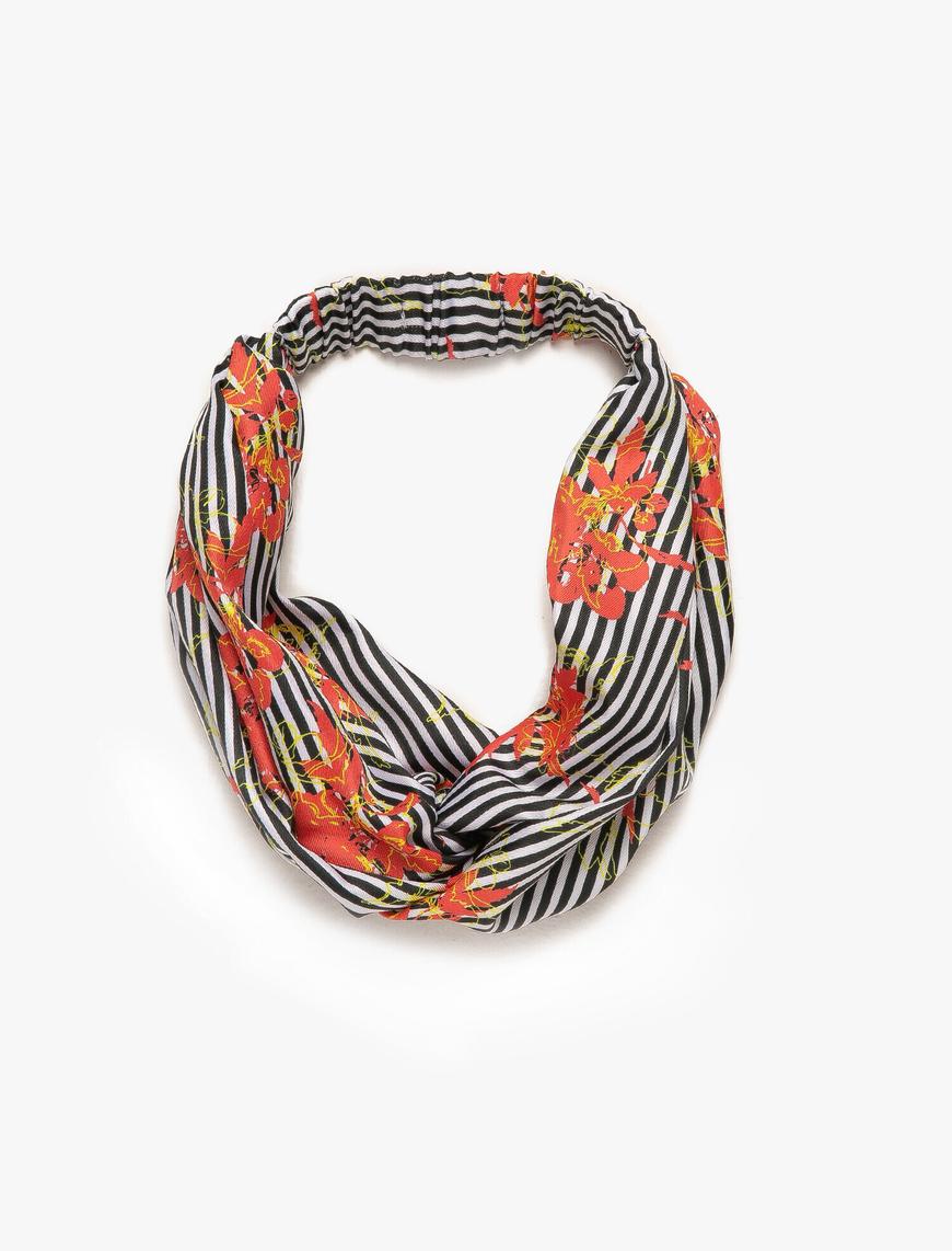  Kadın Desenli Bandana