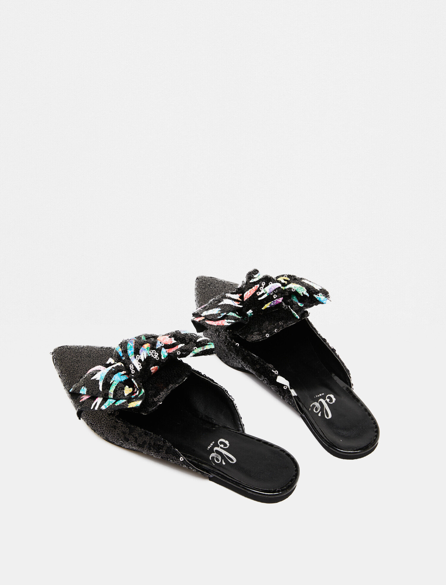  Kadın Pul Detaylı Terlik