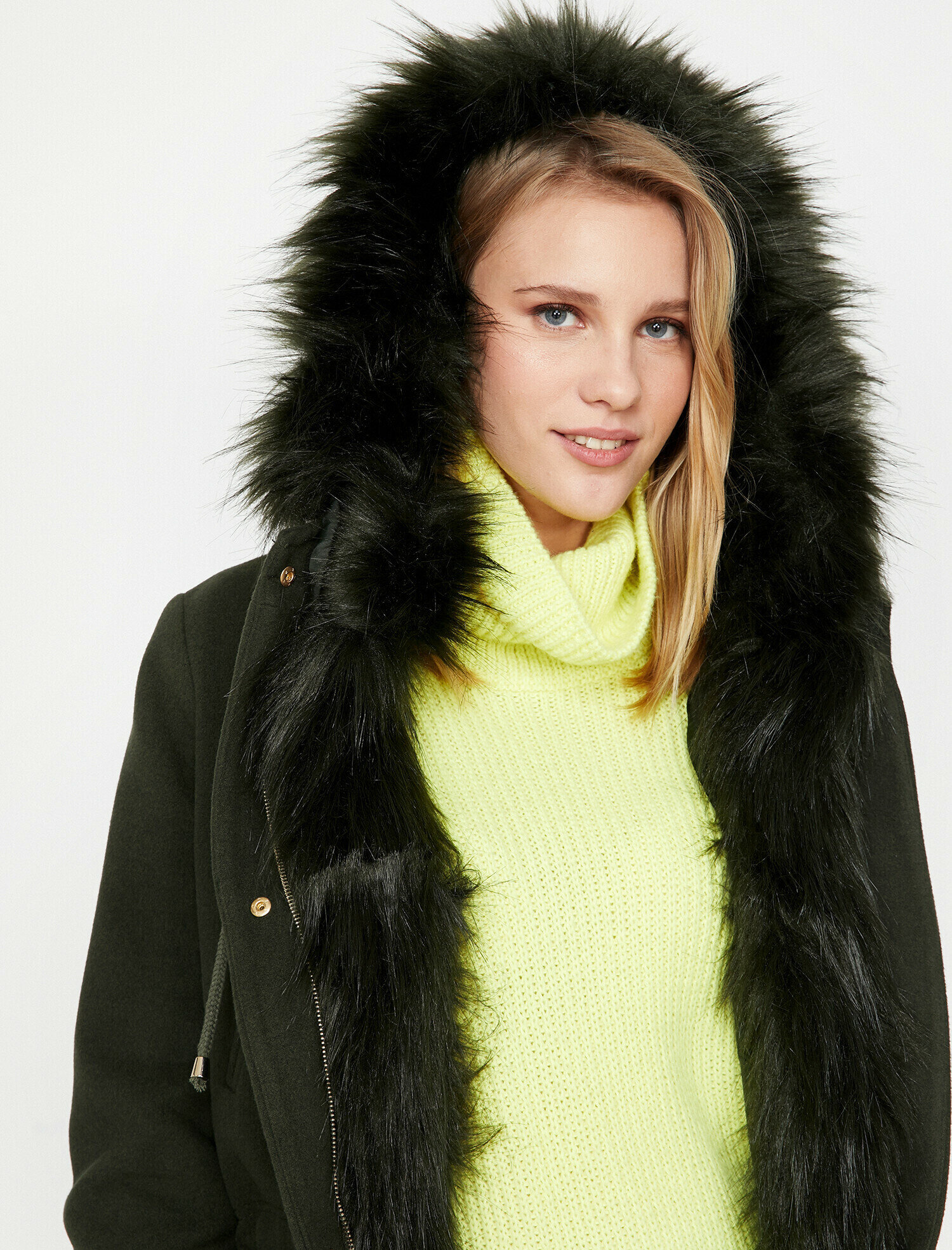 Suni Kürk Detaylı Kaban