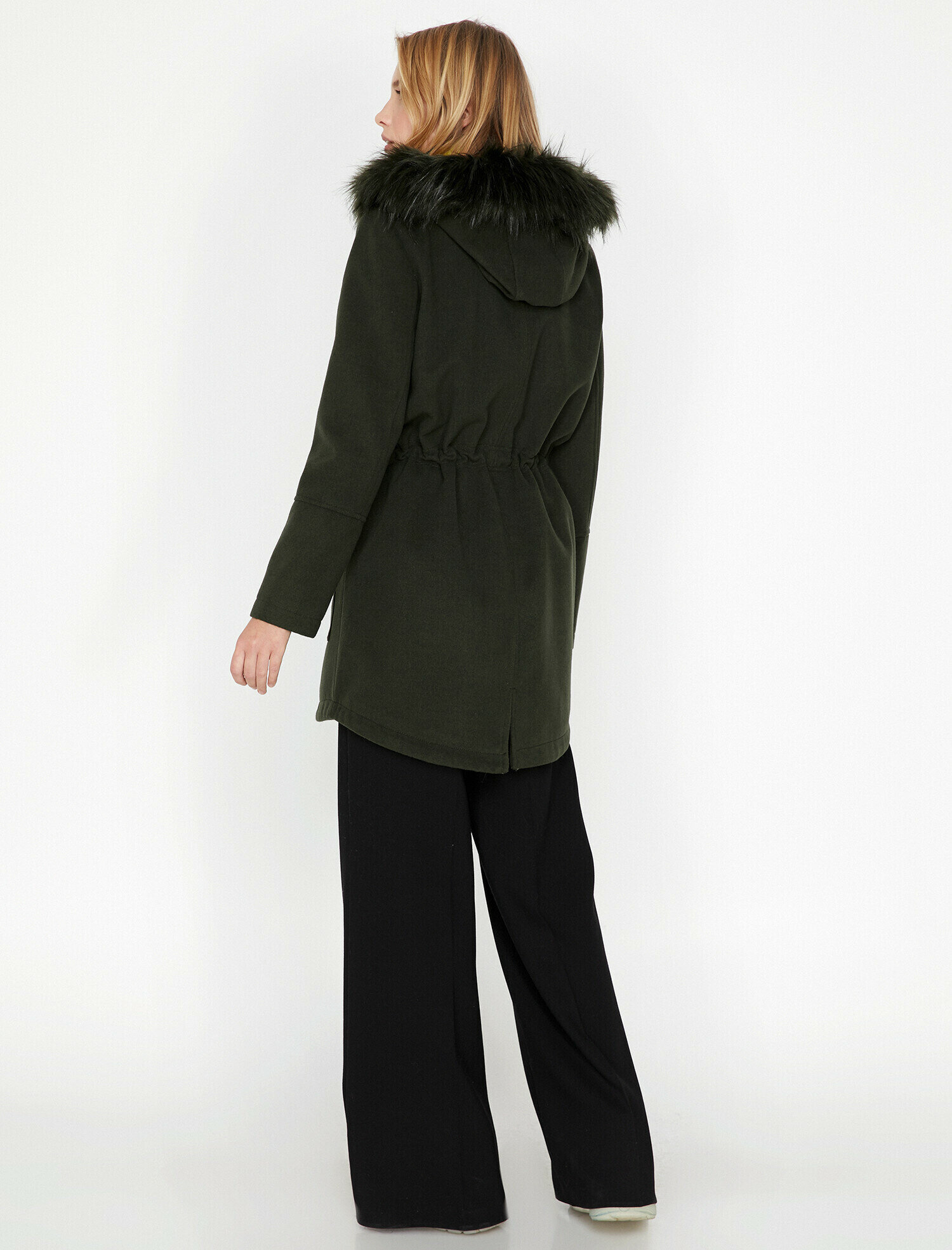 Suni Kürk Detaylı Kaban