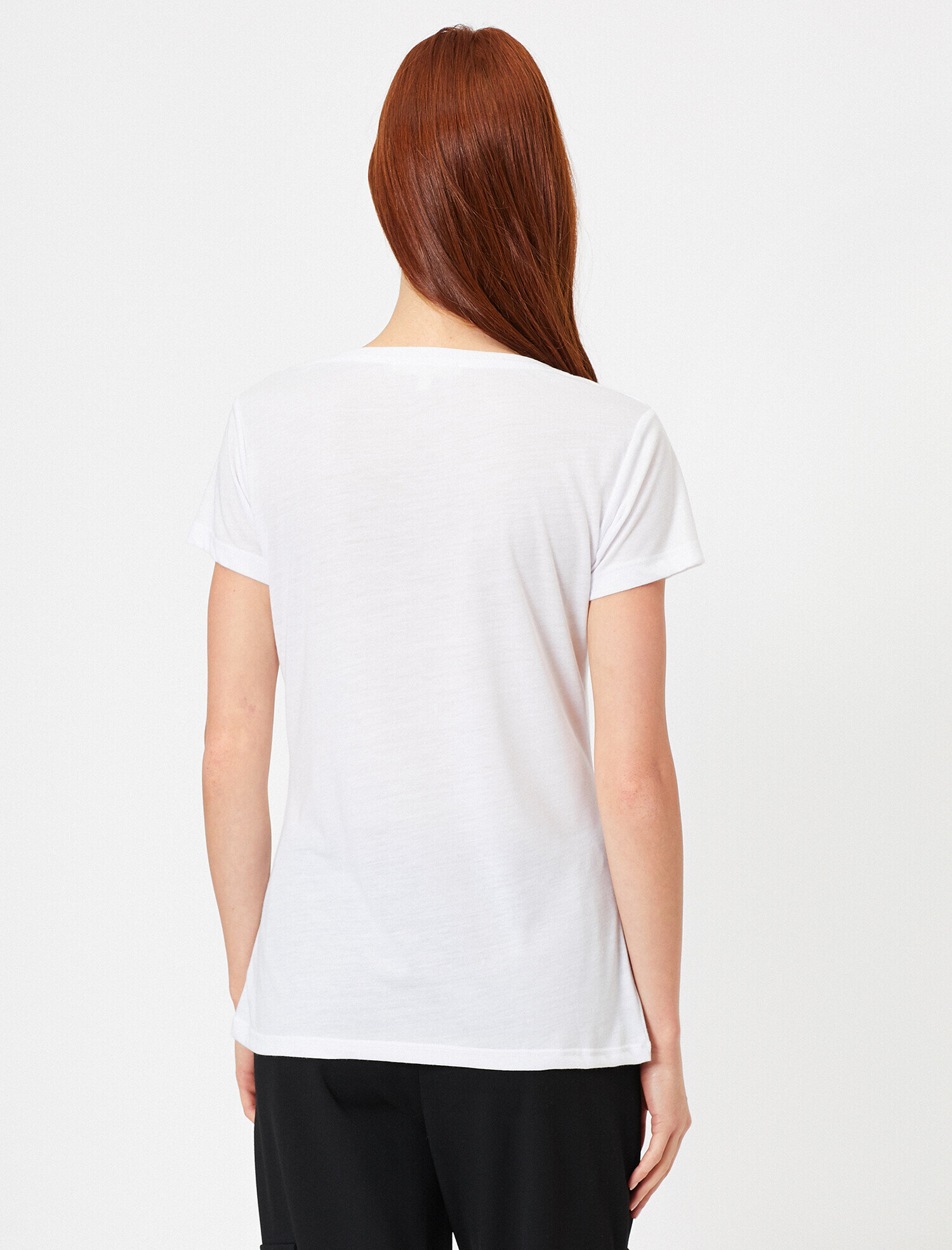 Oyuk Yaka Standart Kalıp Basic Tişört
