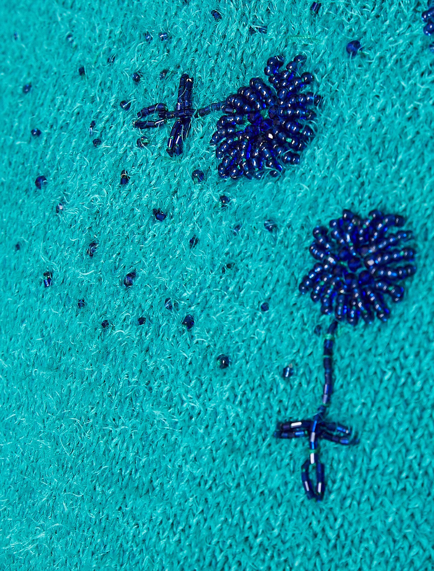   Boncuk İşlemeli Triko Kazak