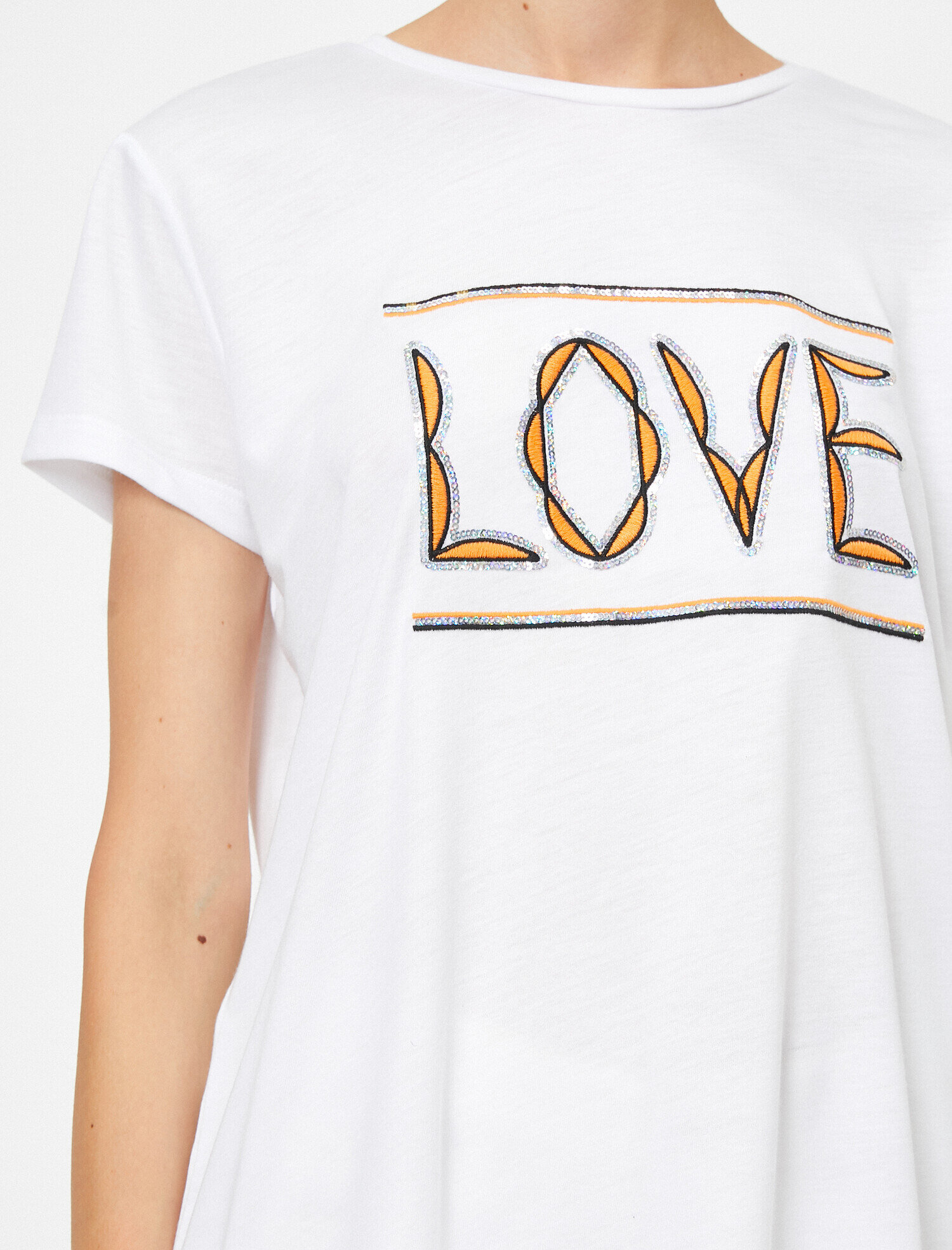   Bisiklet Yaka Kusa Kollu Pullu Tişört