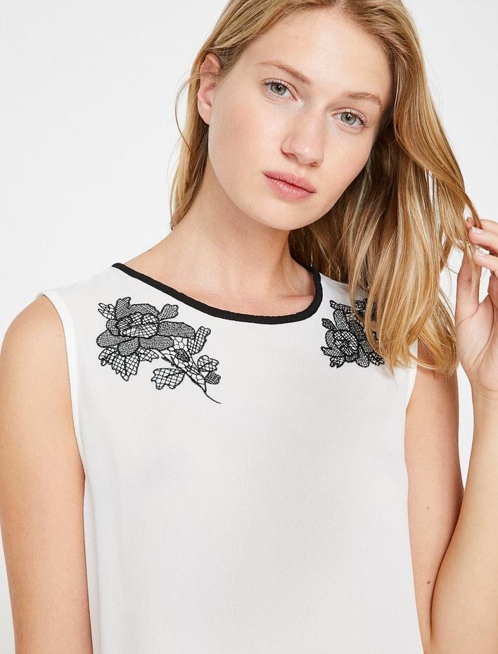  İşleme Detaylı Bluz