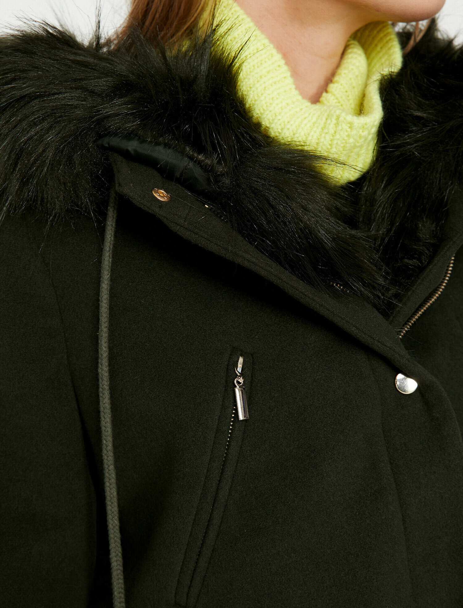 Suni Kürk Detaylı Kaban