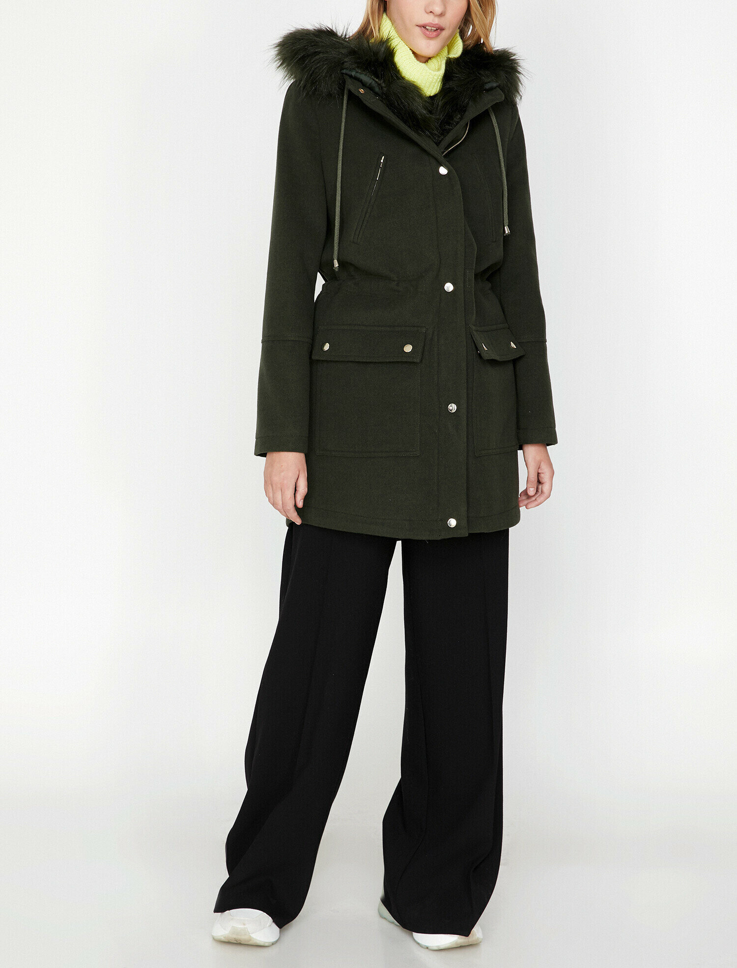 Suni Kürk Detaylı Kaban