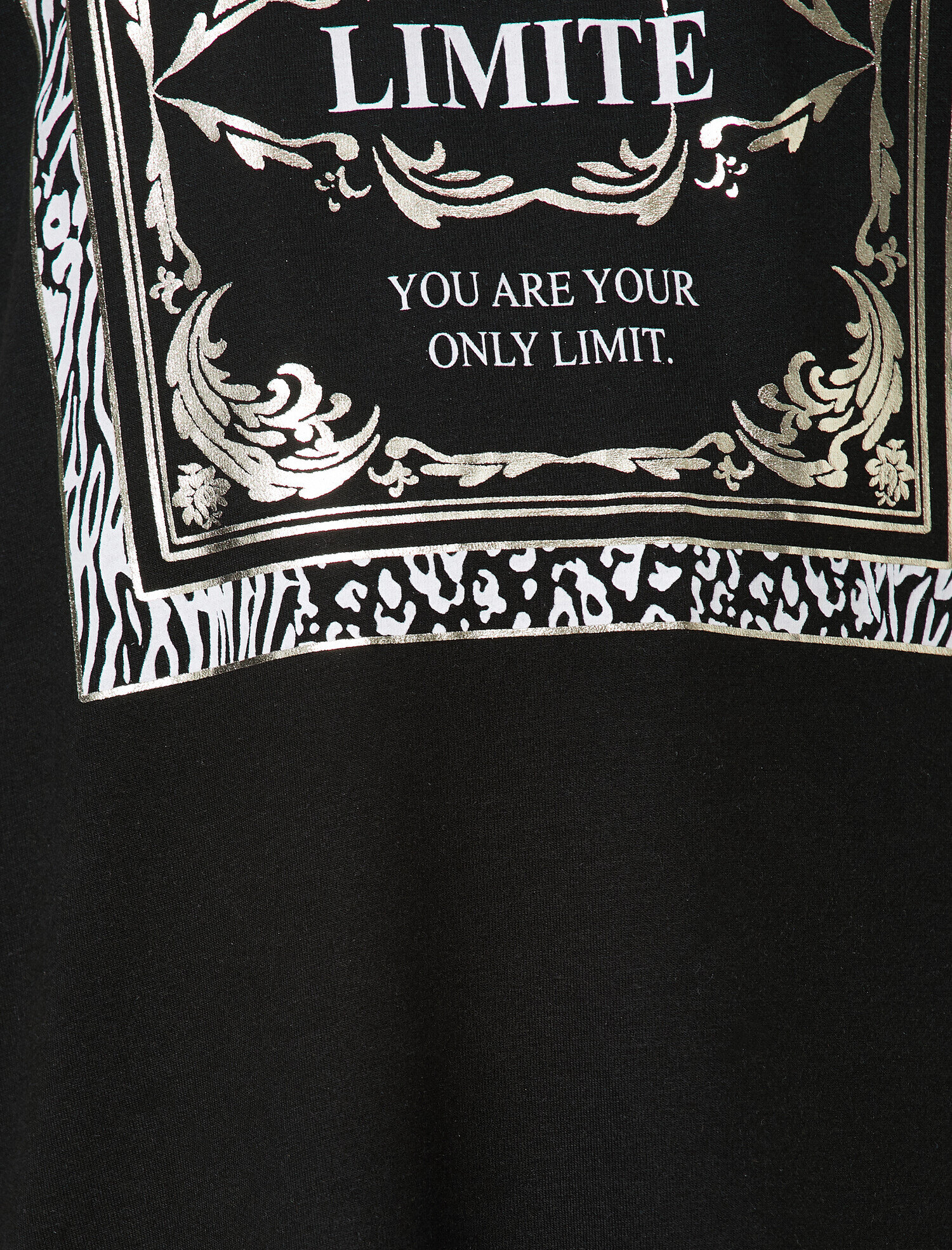   Yazılı Baskılı Tişört