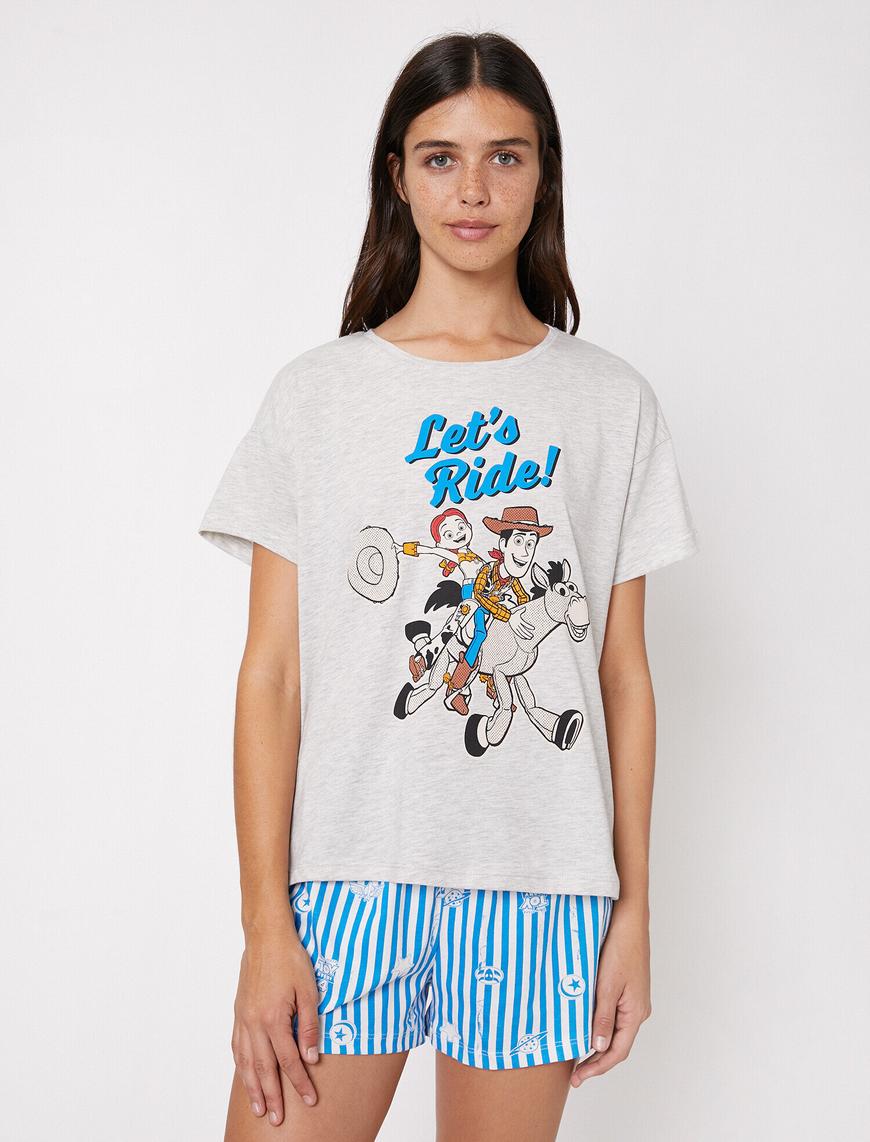   Disney Lisanslı Yazılı Baskılı Pijama Takımı