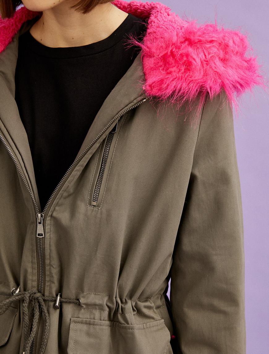   Kapüşonlu Parka