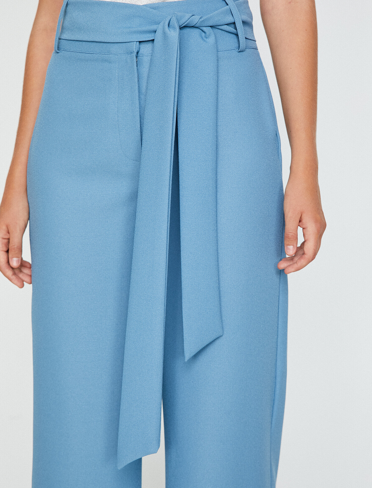   Beli Bağlamalı Pantolon