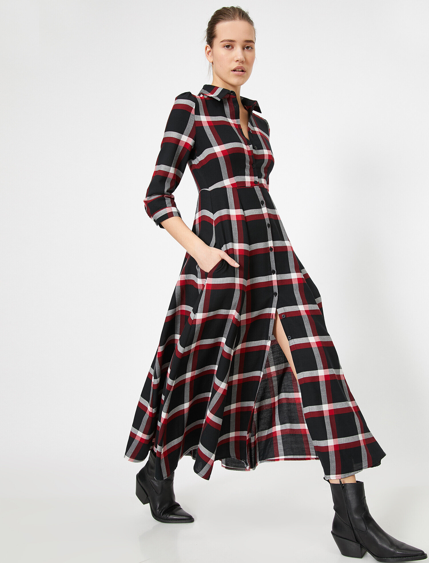   Gömlek Yaka Düğme Detaylı Ekoseli Uzun Elbise