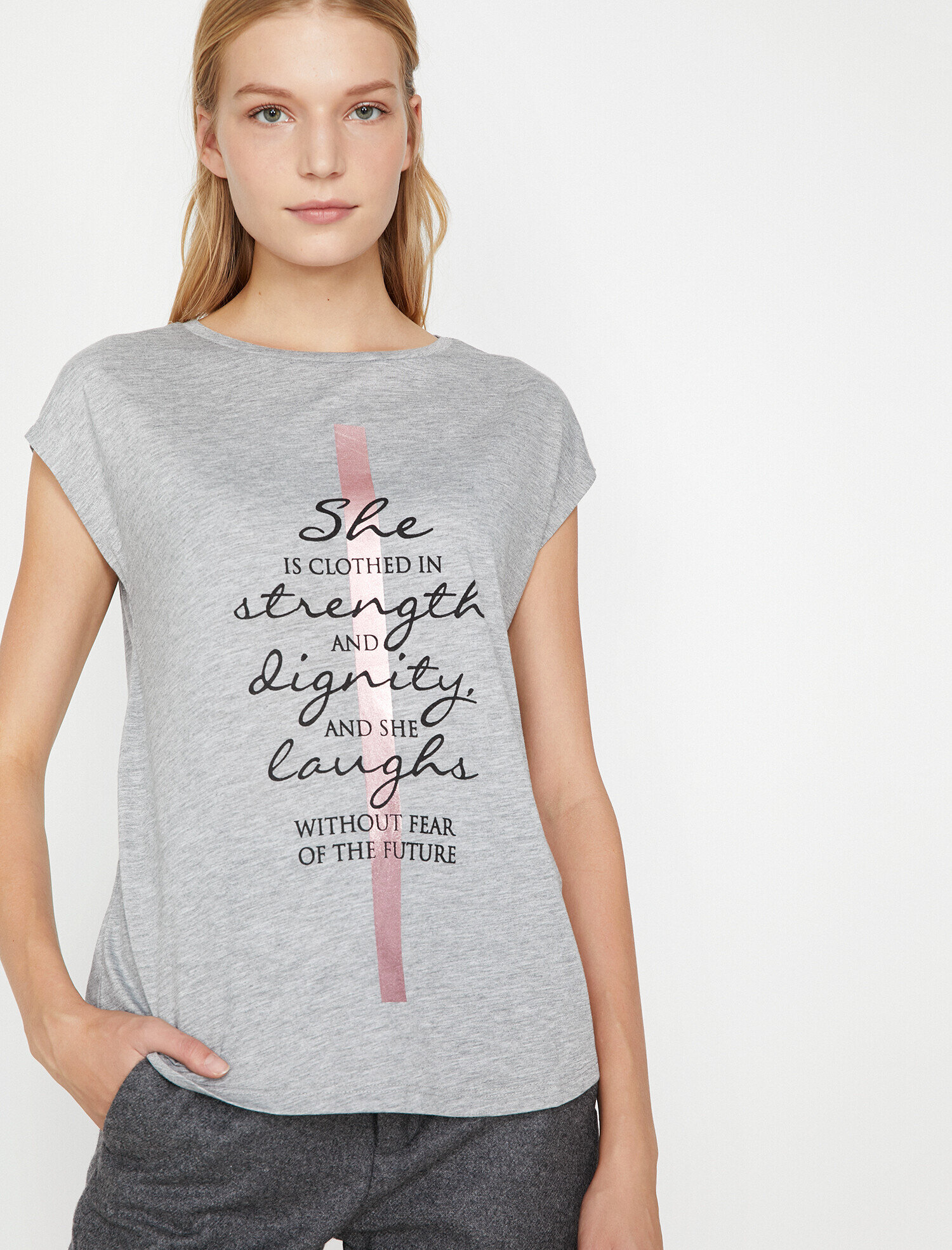   Yazılı Baskılı Atlet