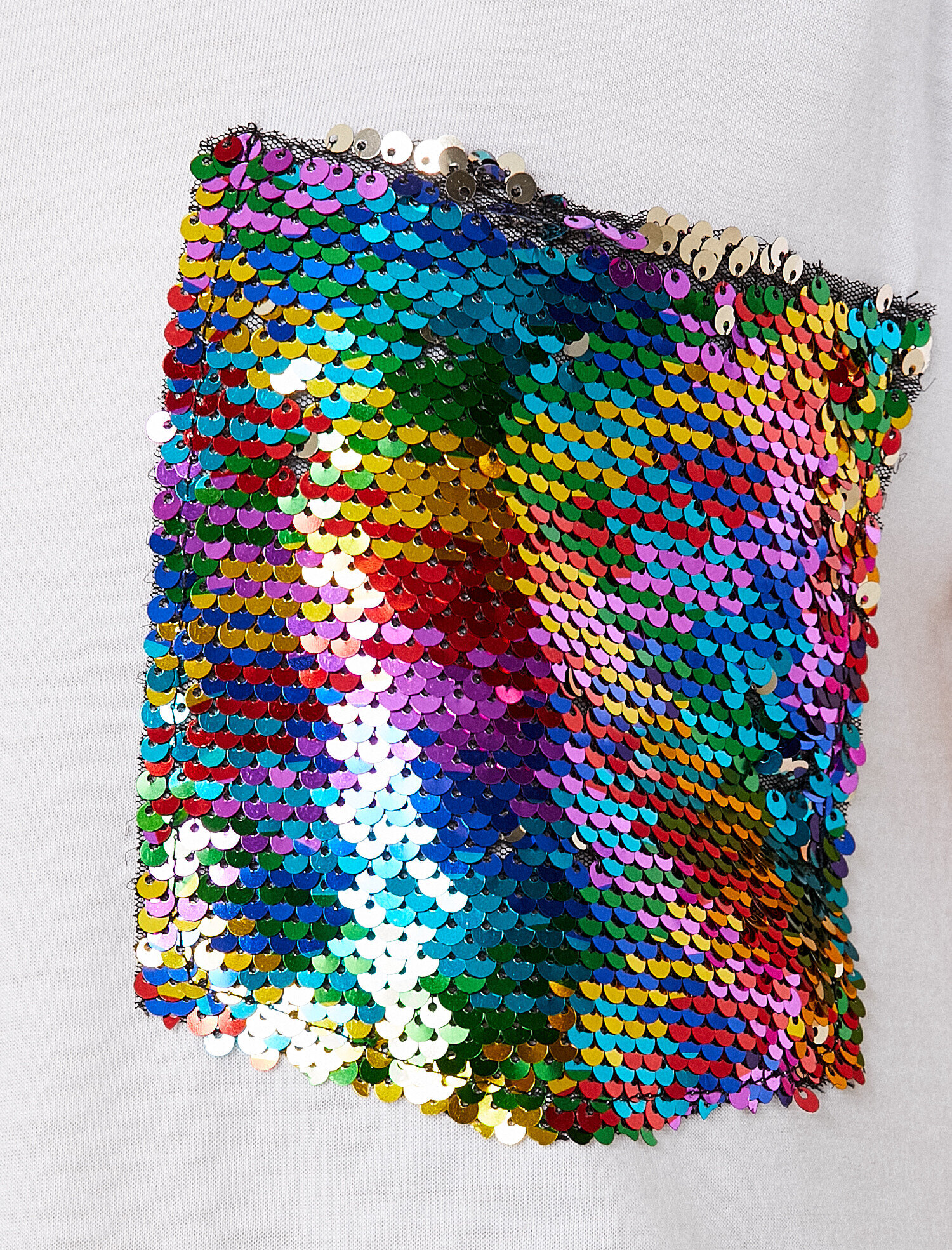   Pul Detaylı Tişört