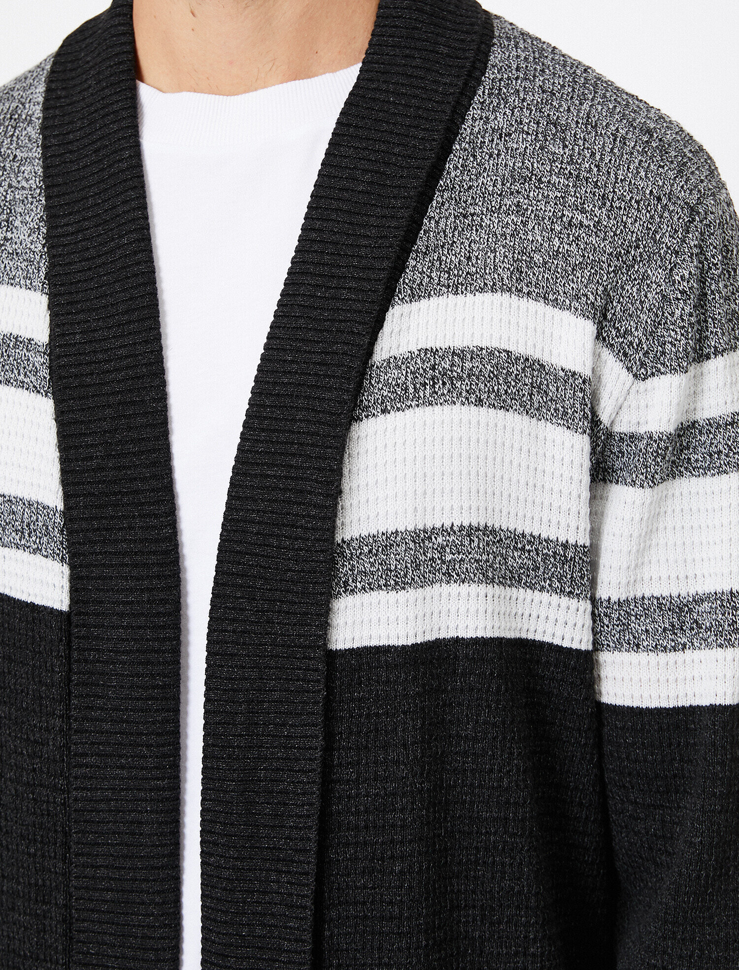   Çizgili Triko Hırka