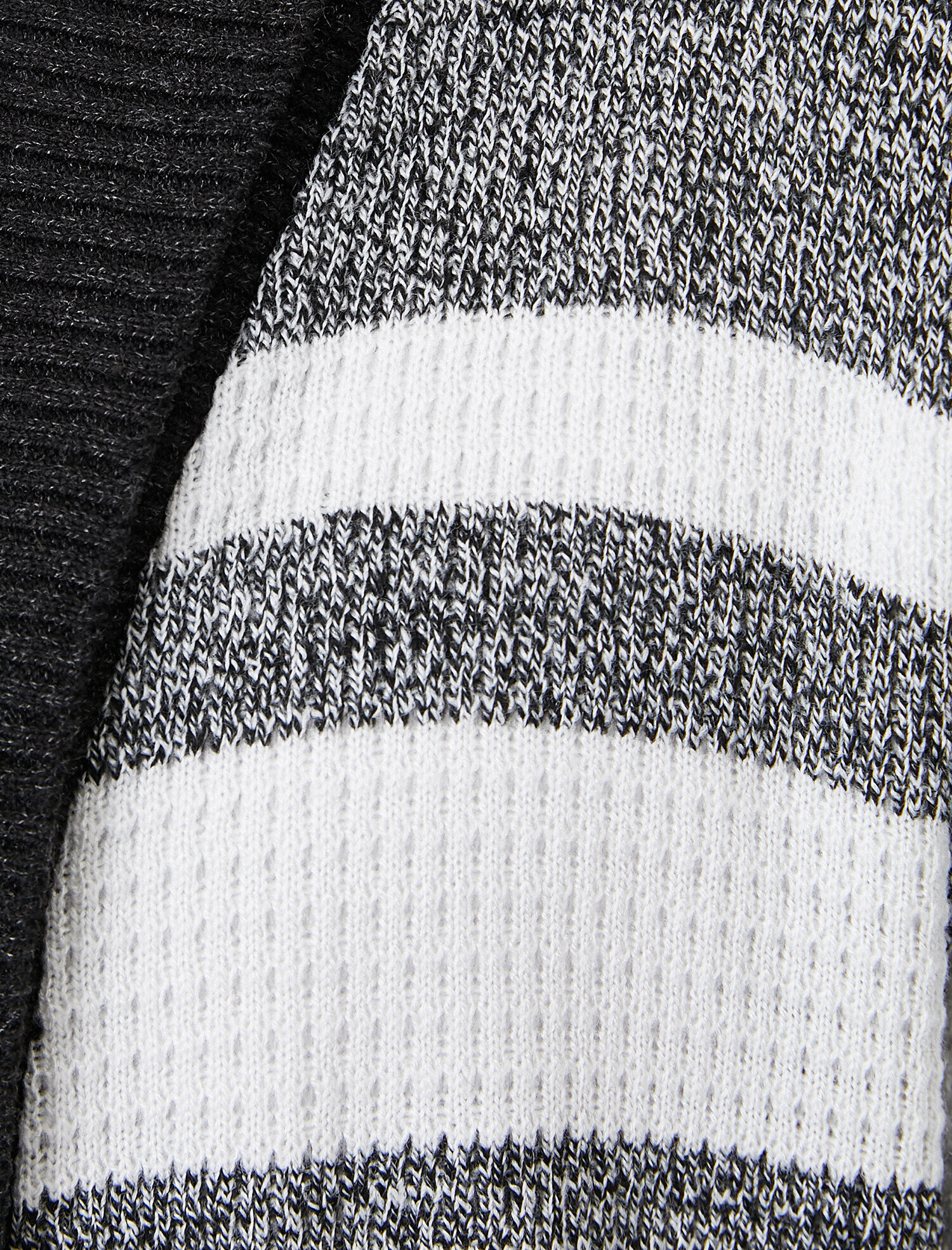   Çizgili Triko Hırka