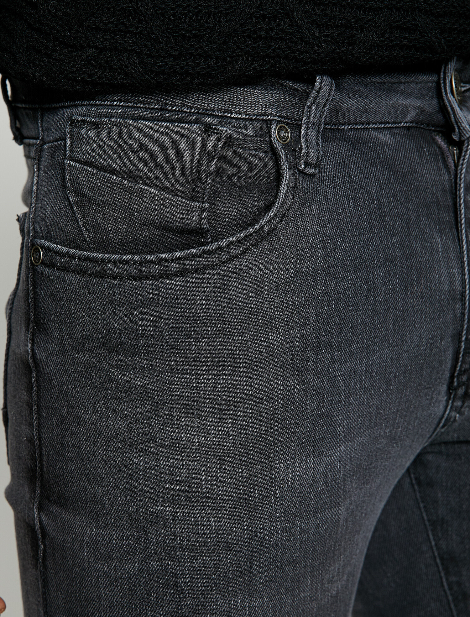   Micheal Jean Pantolon