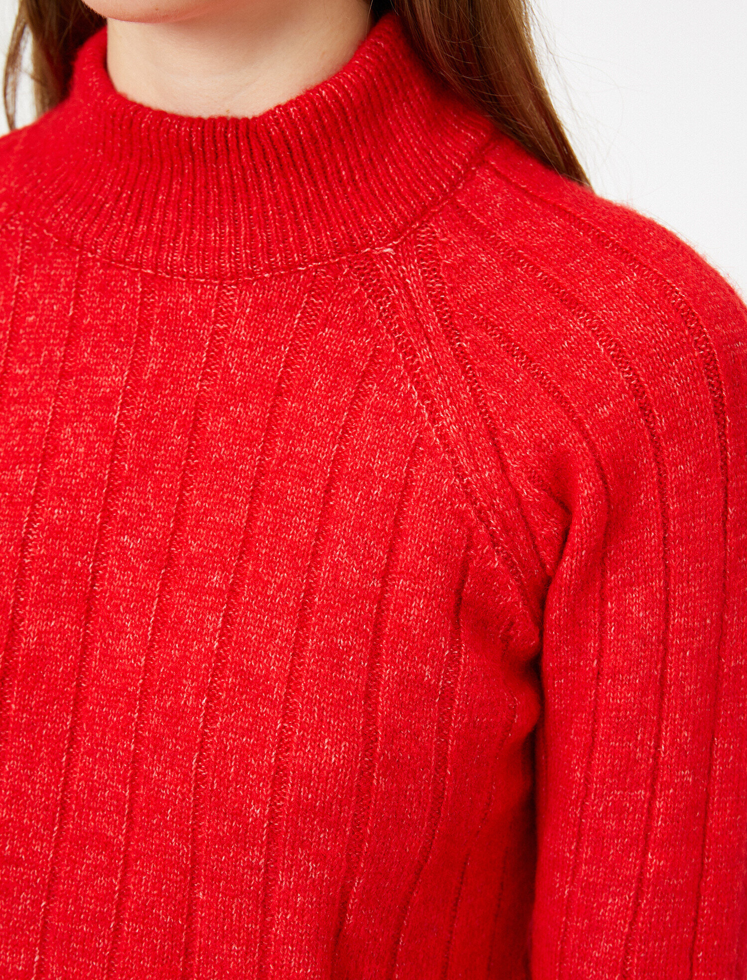   Yüksek Yaka Triko Kazak