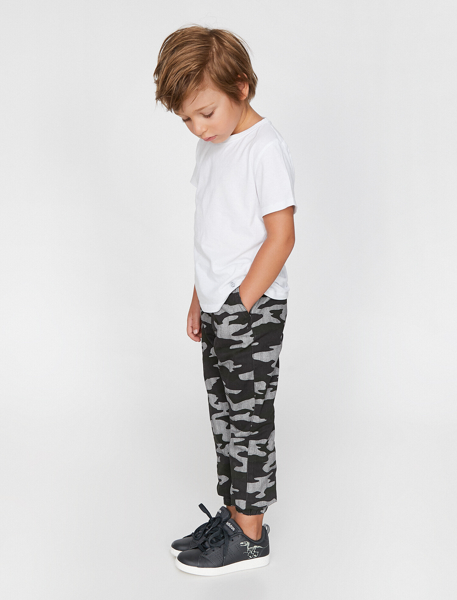  Erkek Çocuk Kamuflaj Desenli Pantolon