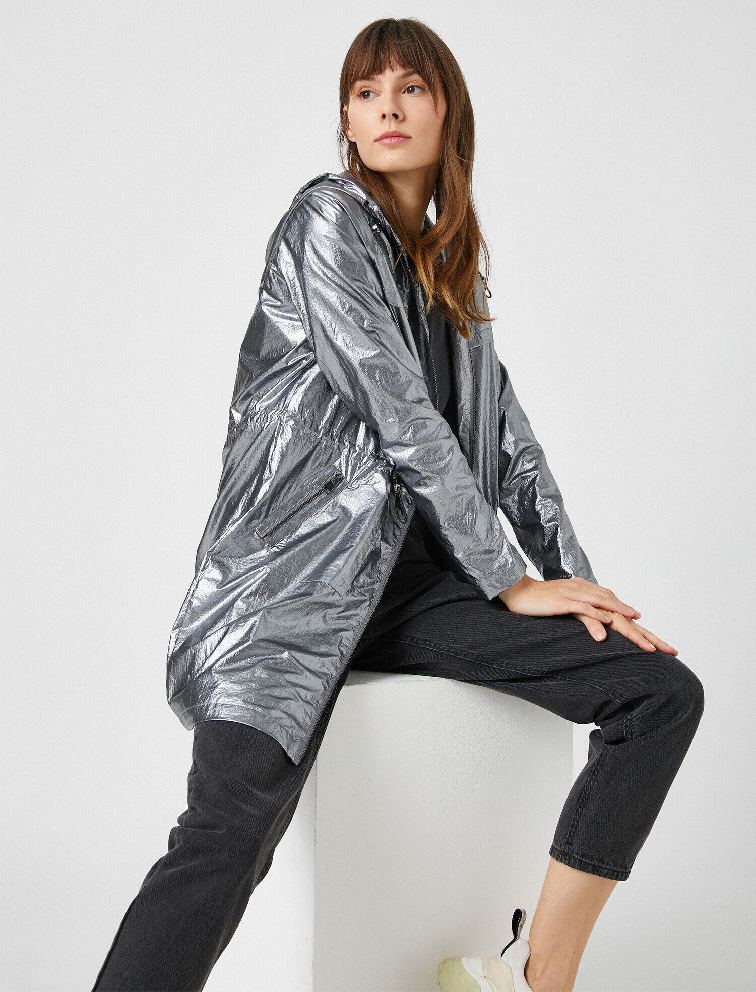   Kapüşonlu Yağmurluk