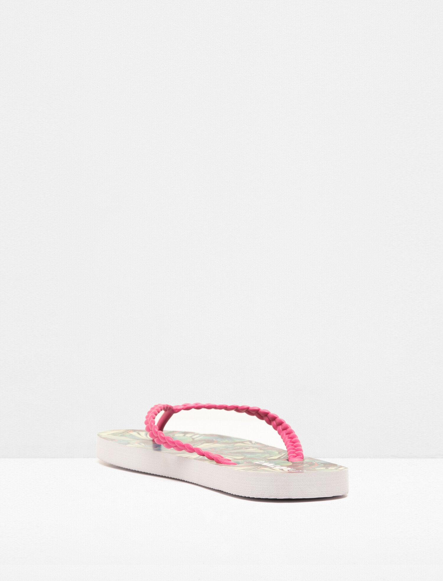  Kadın Parmak Arası Terlik