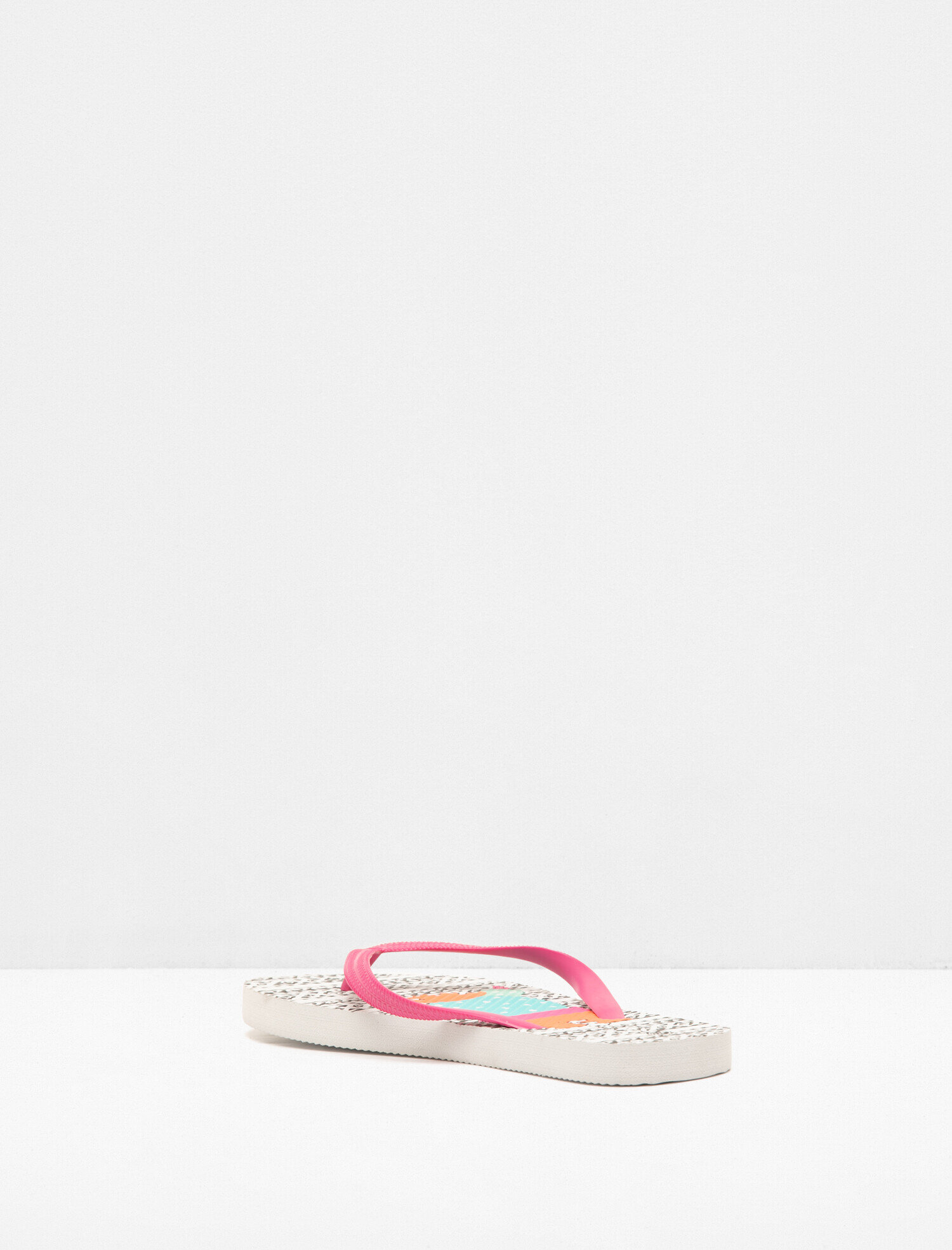 Kadın Desenli Parmak Arası Terlik