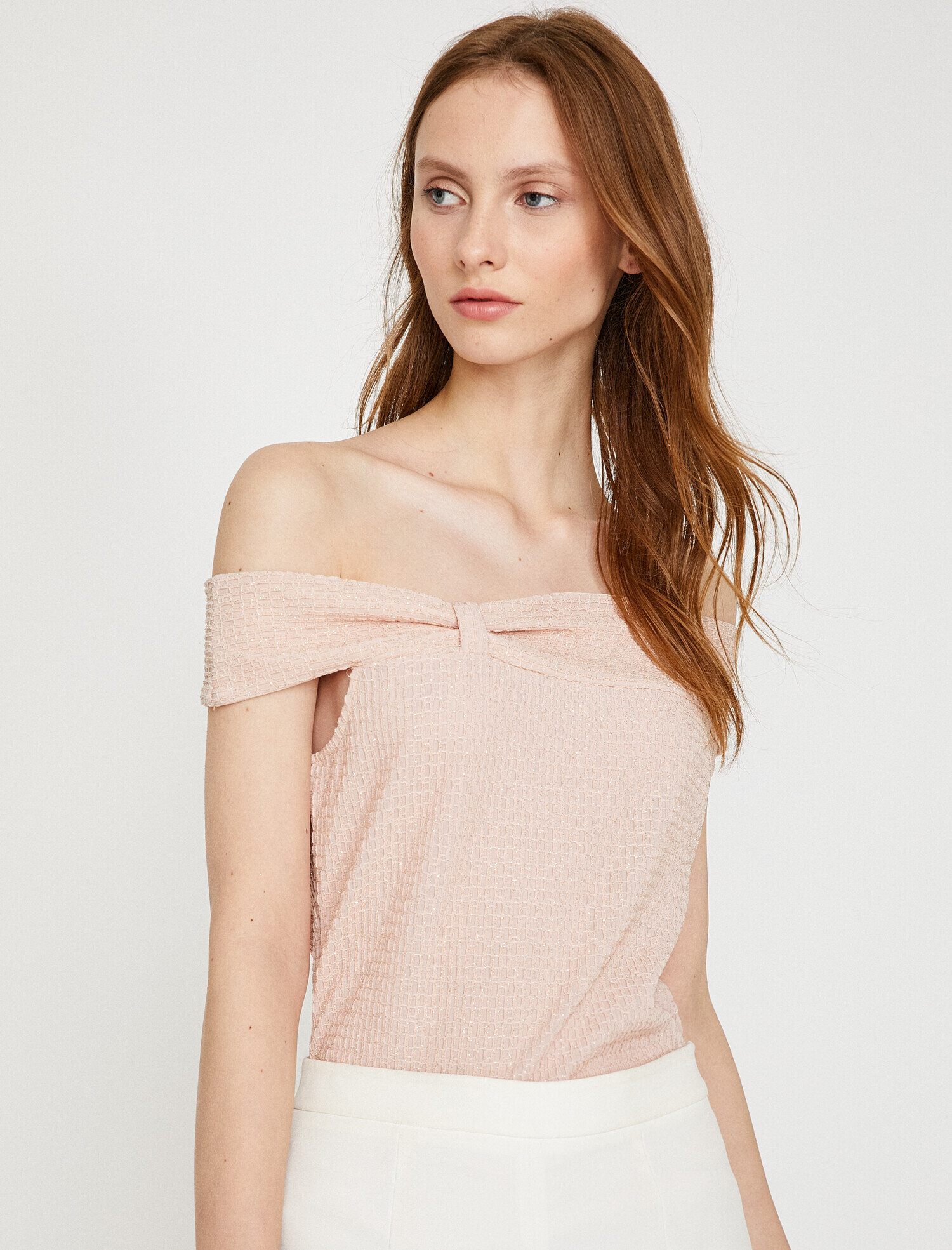   Omzu Açık Abiye Bluz