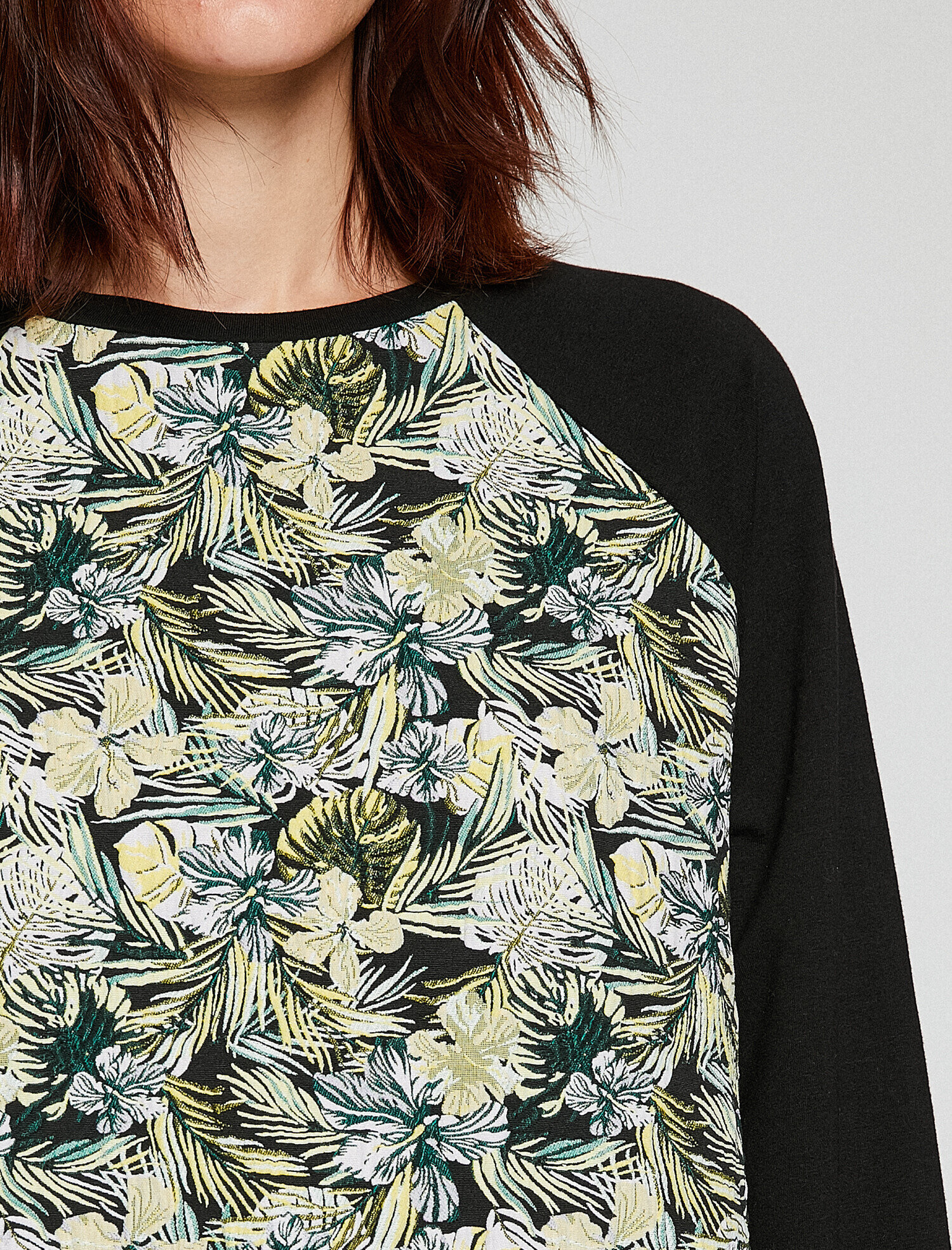 Çiçekli Sweatshirt